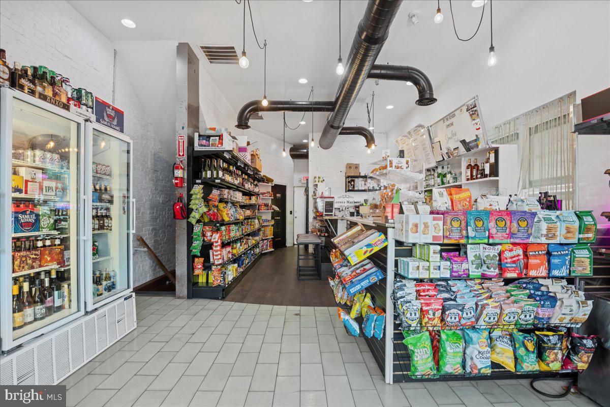 Real estate listing preview #14