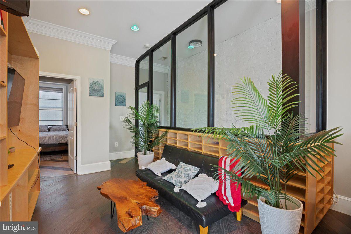 Real estate listing preview #24