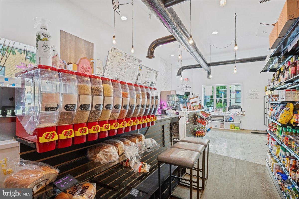 Real estate listing preview #9