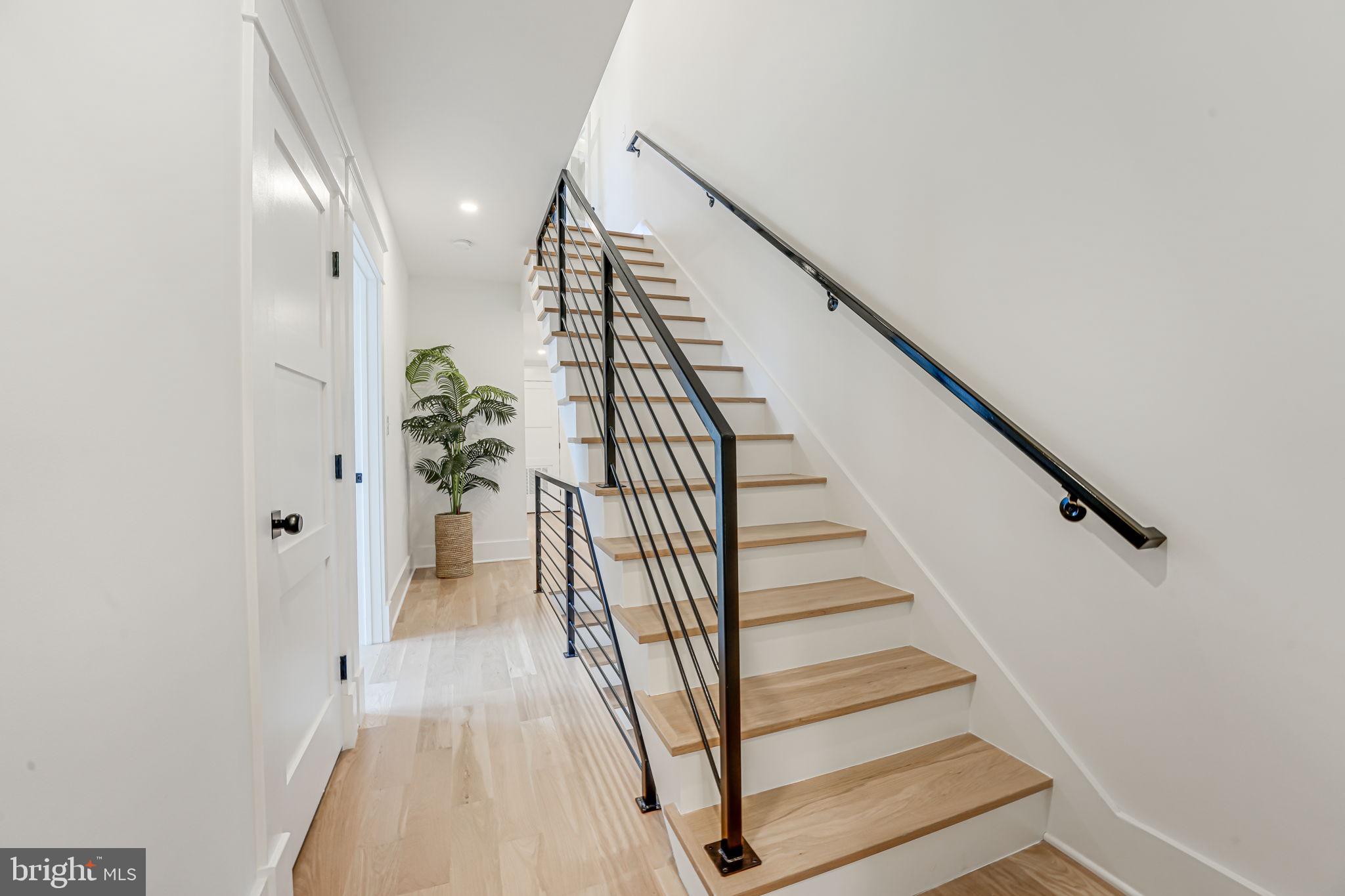 Real estate listing preview #25