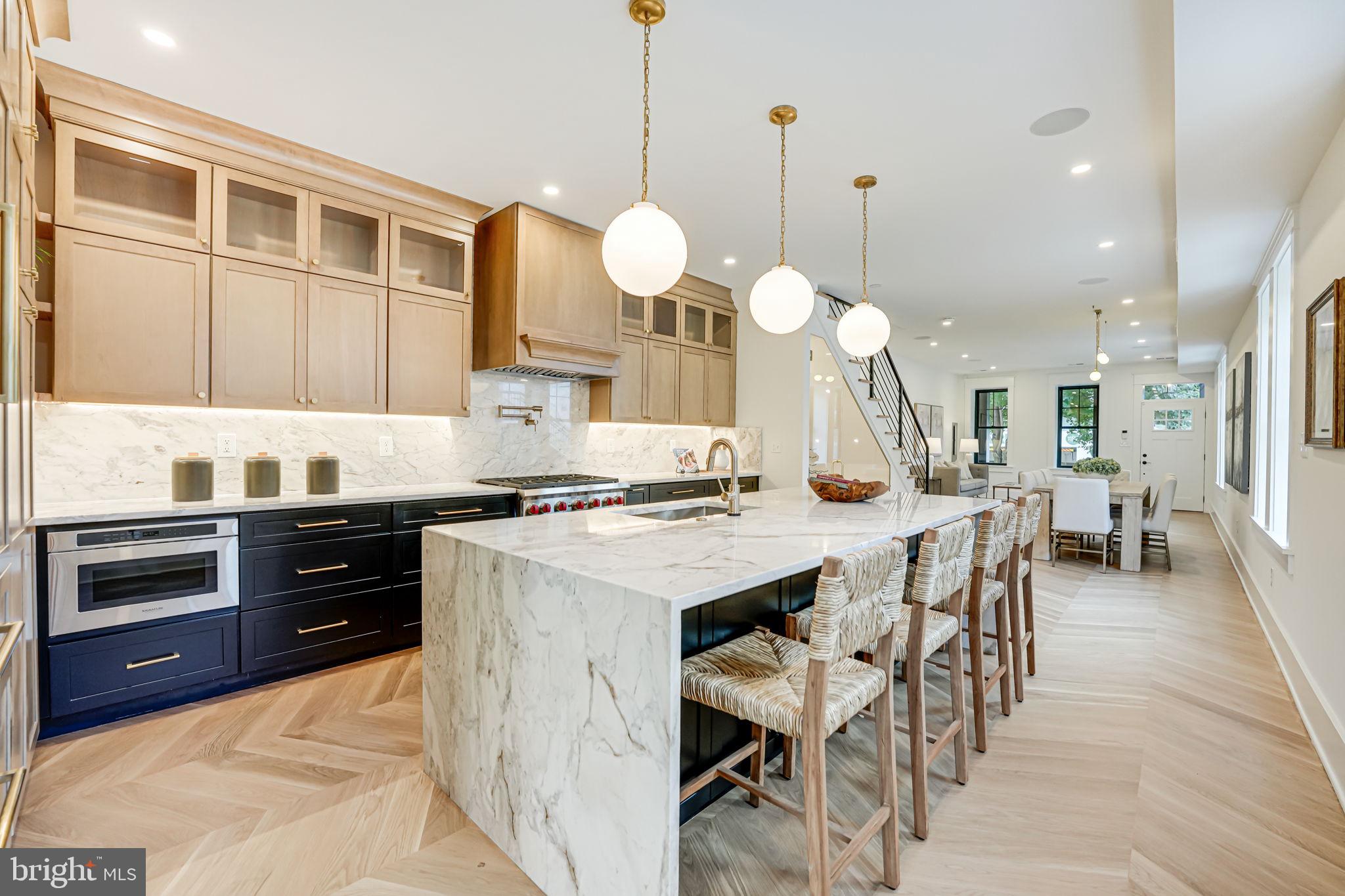 Real estate listing preview #16