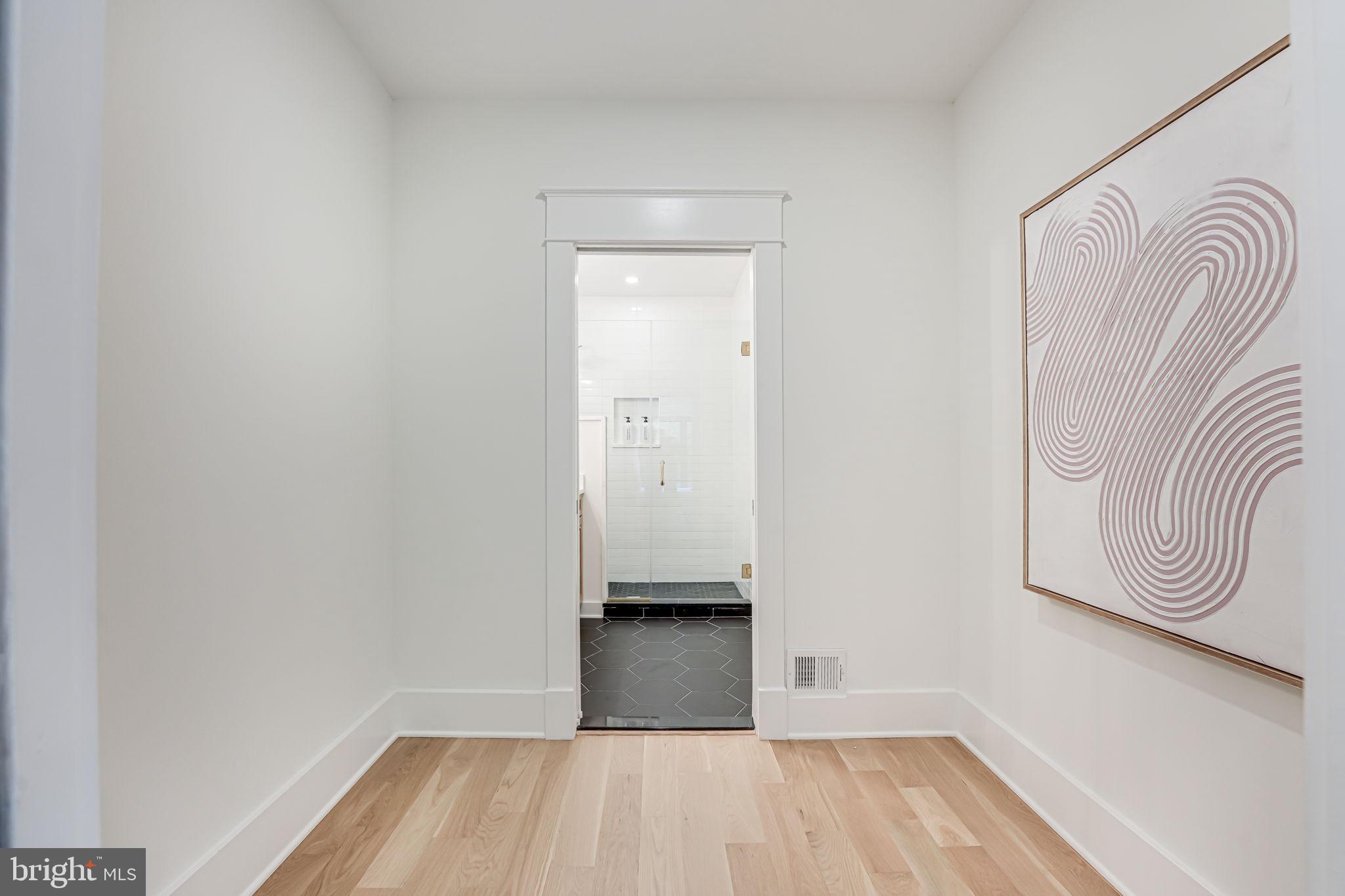 Real estate listing preview #44