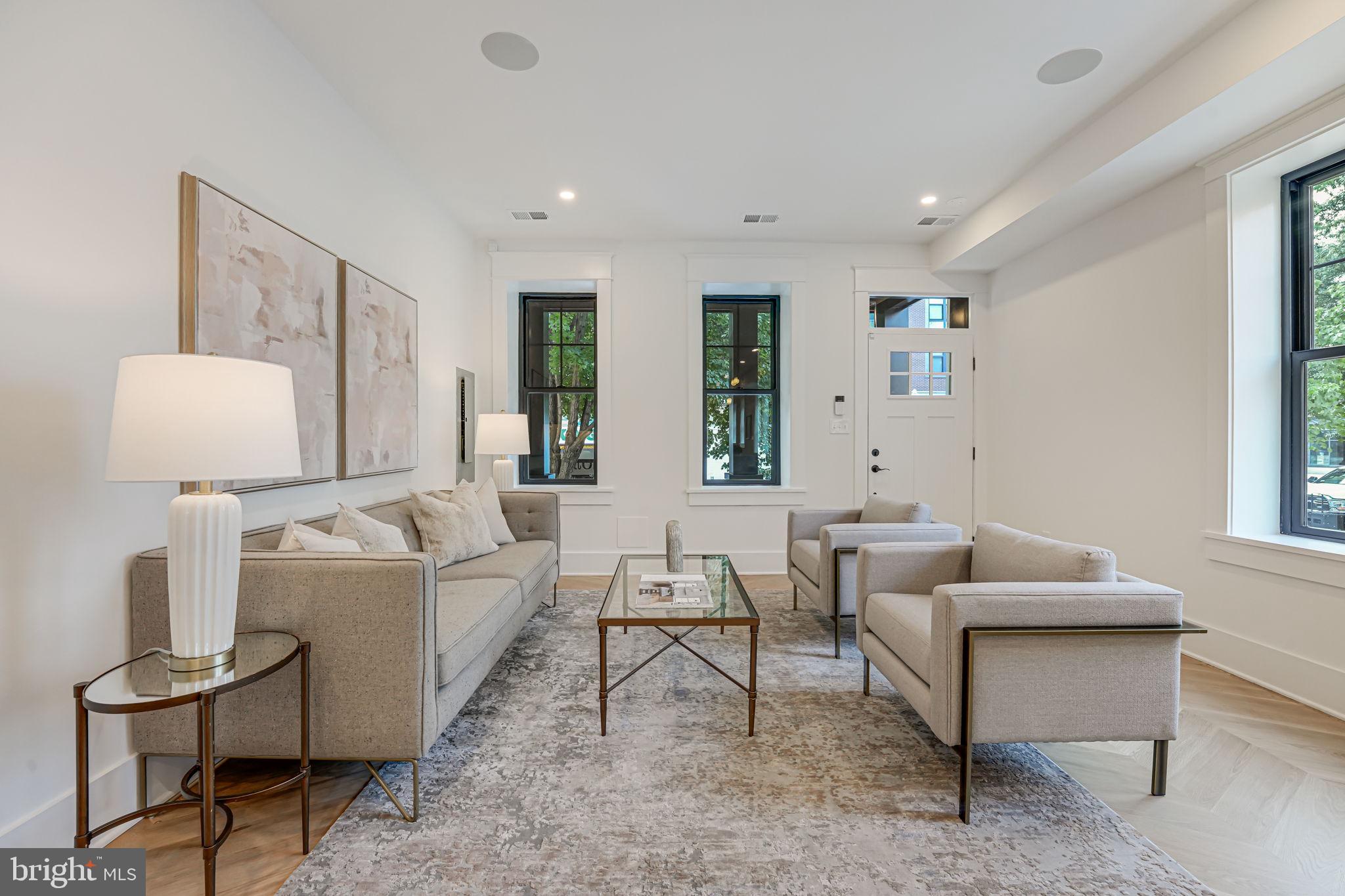 Real estate listing preview #7