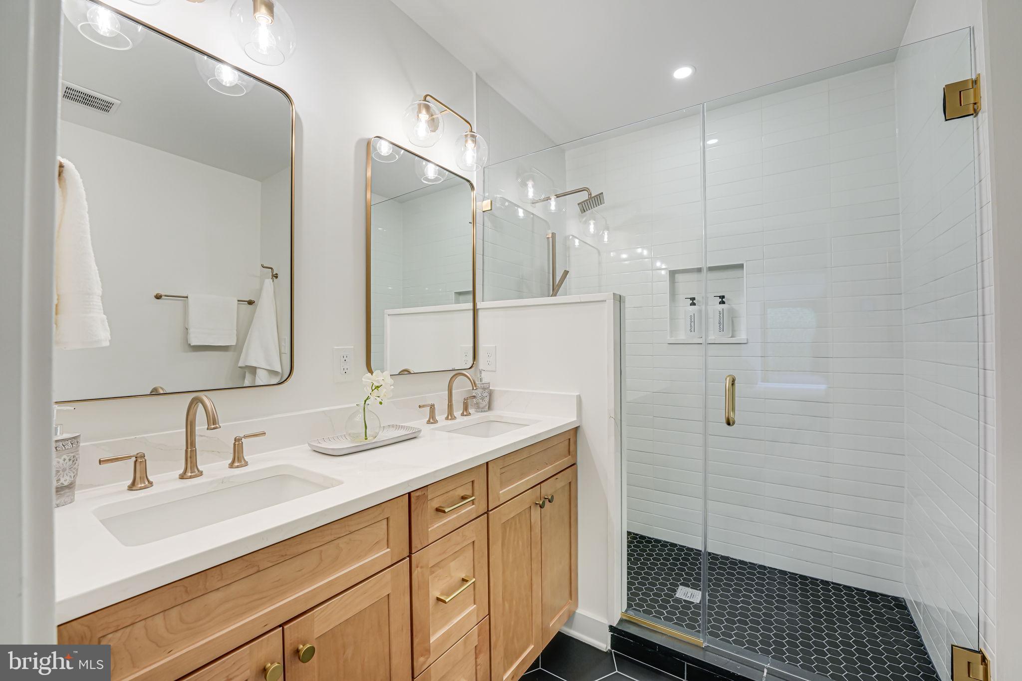 Real estate listing preview #45