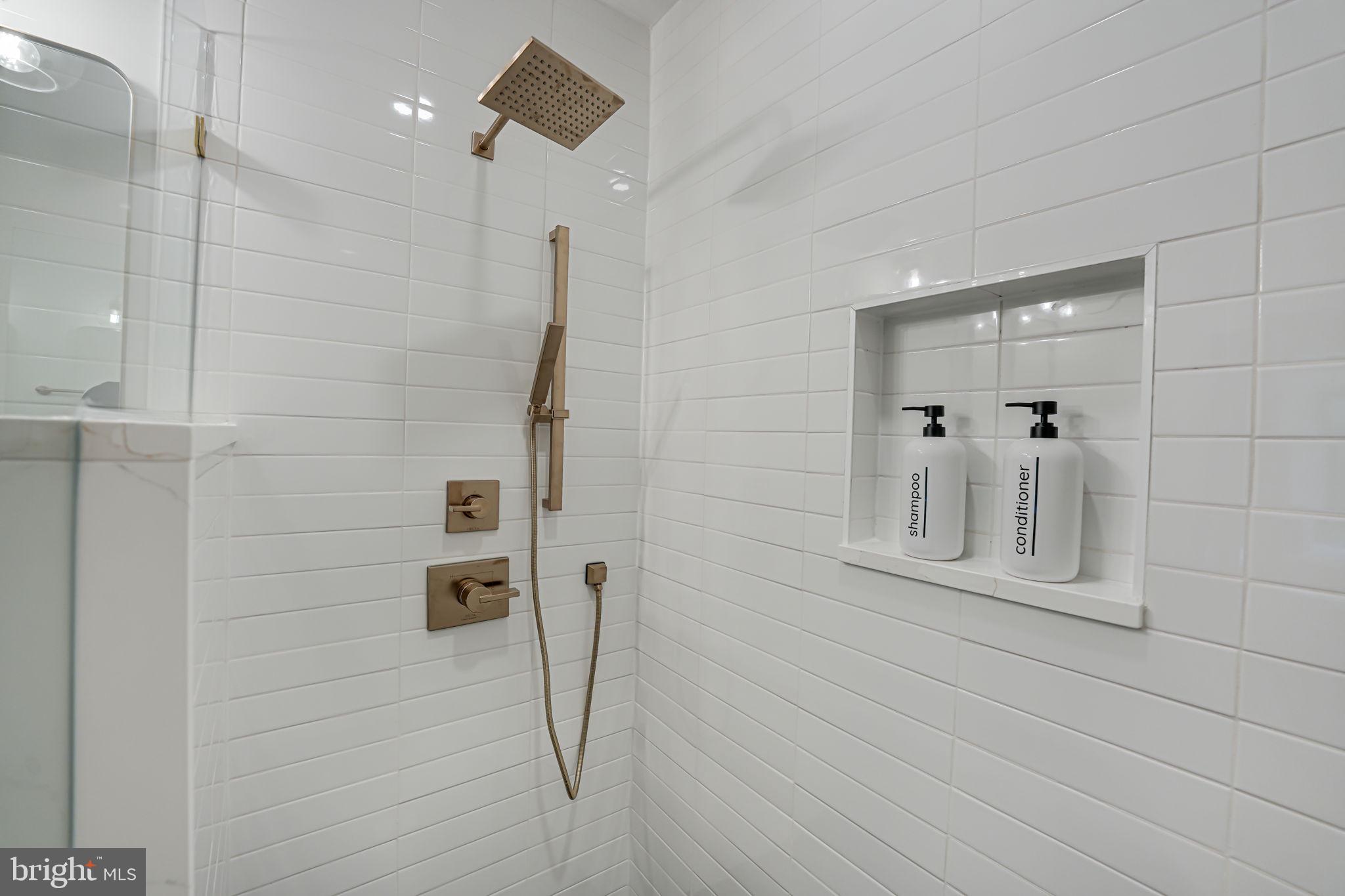 Real estate listing preview #47