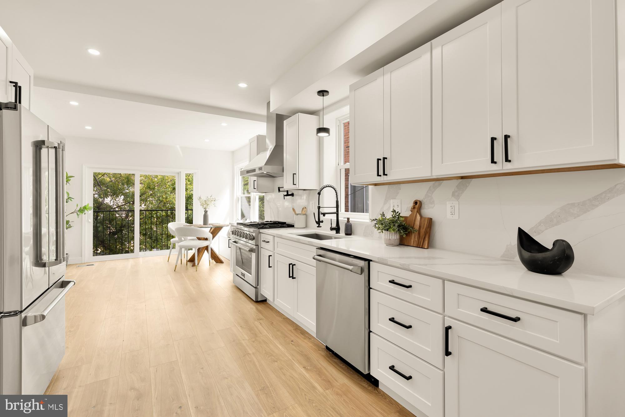 Real estate listing preview #17