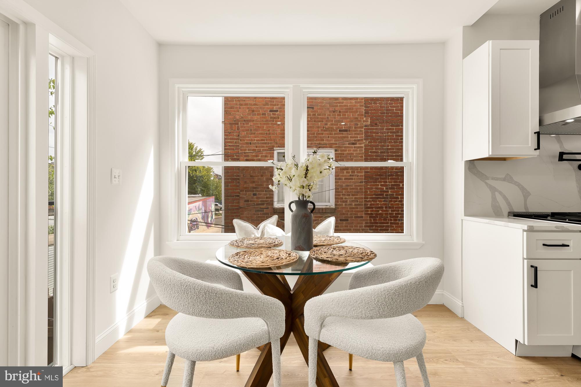 Real estate listing preview #24