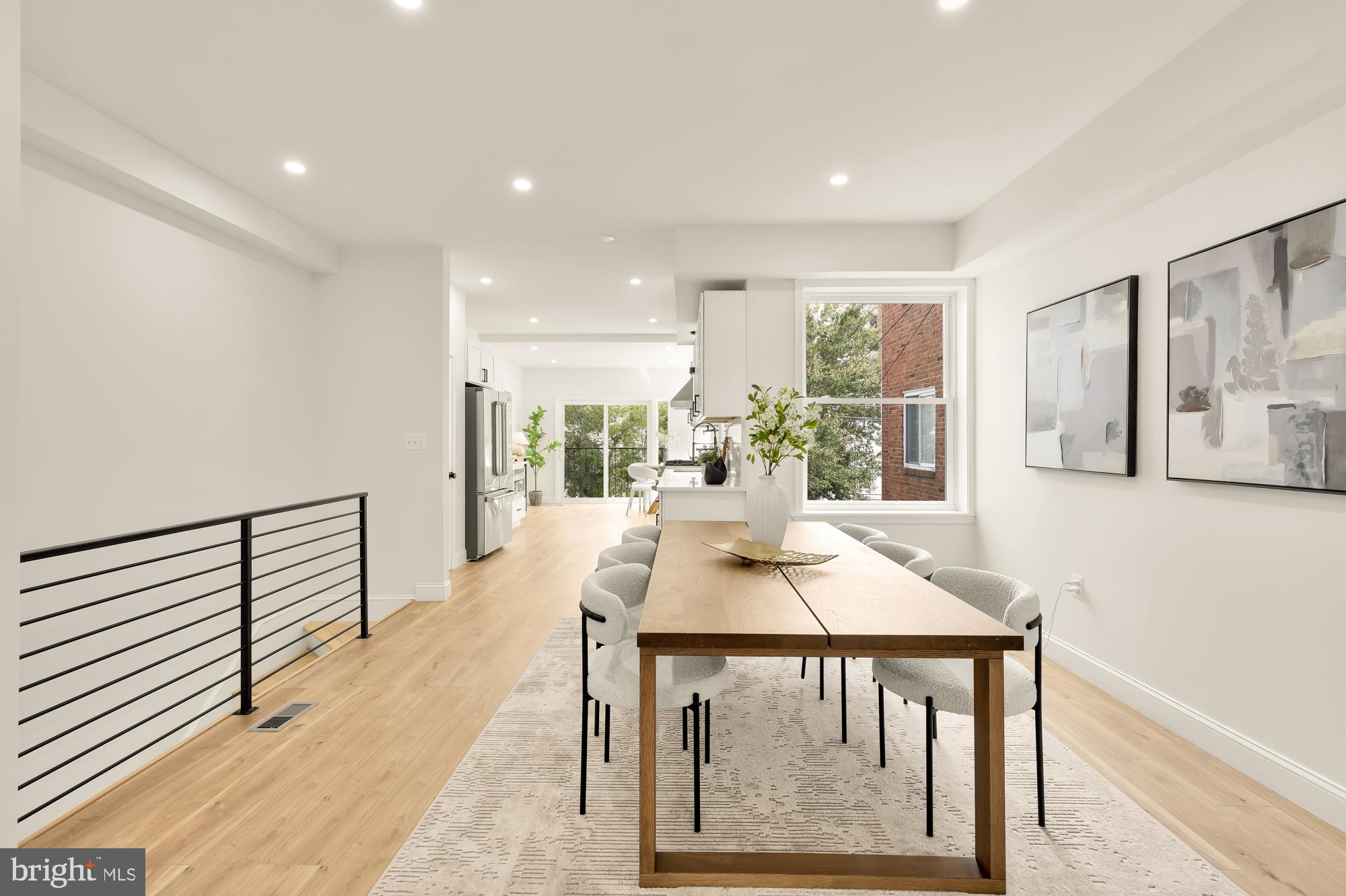 Real estate listing preview #12