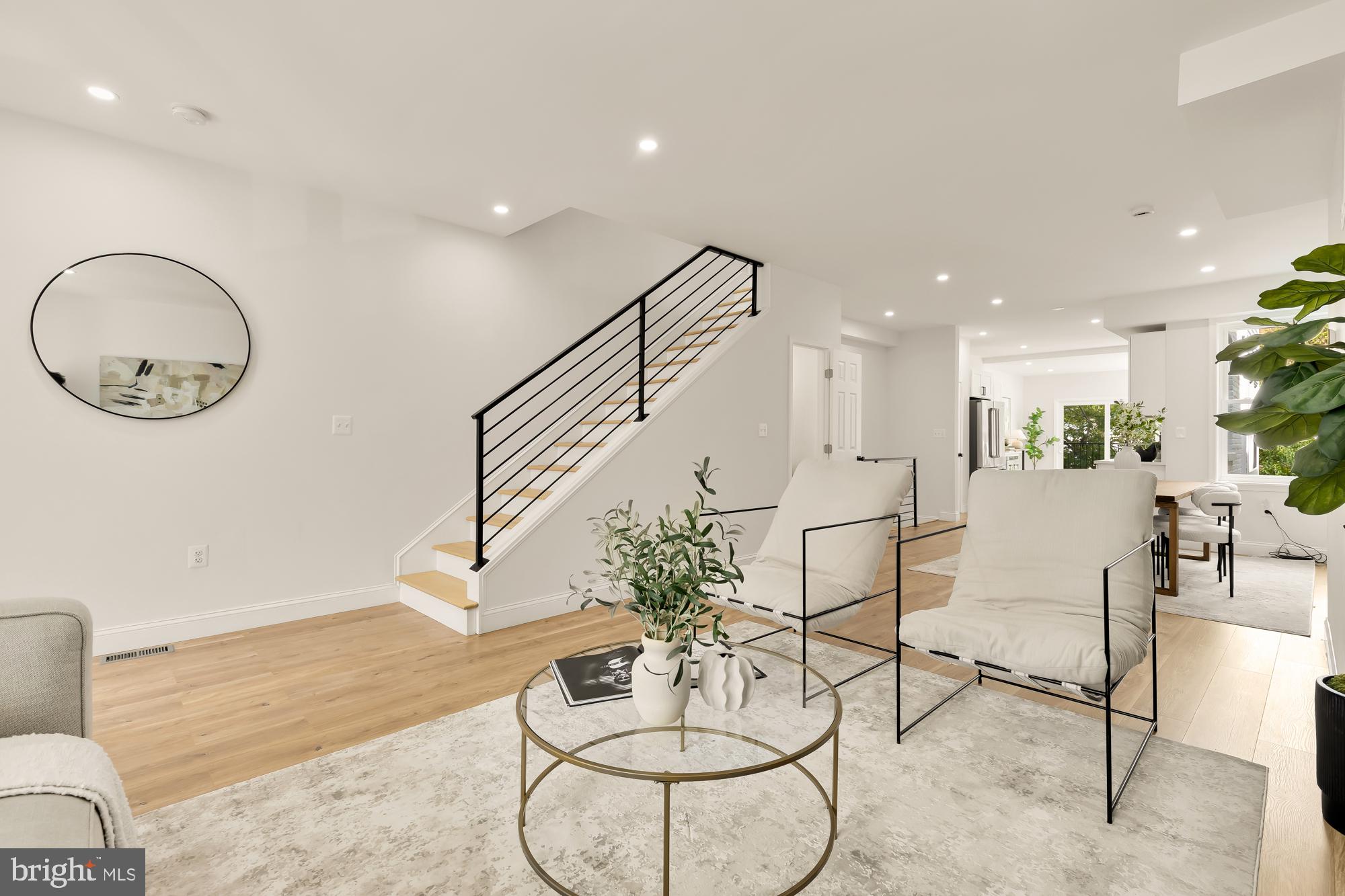 Real estate listing preview #8