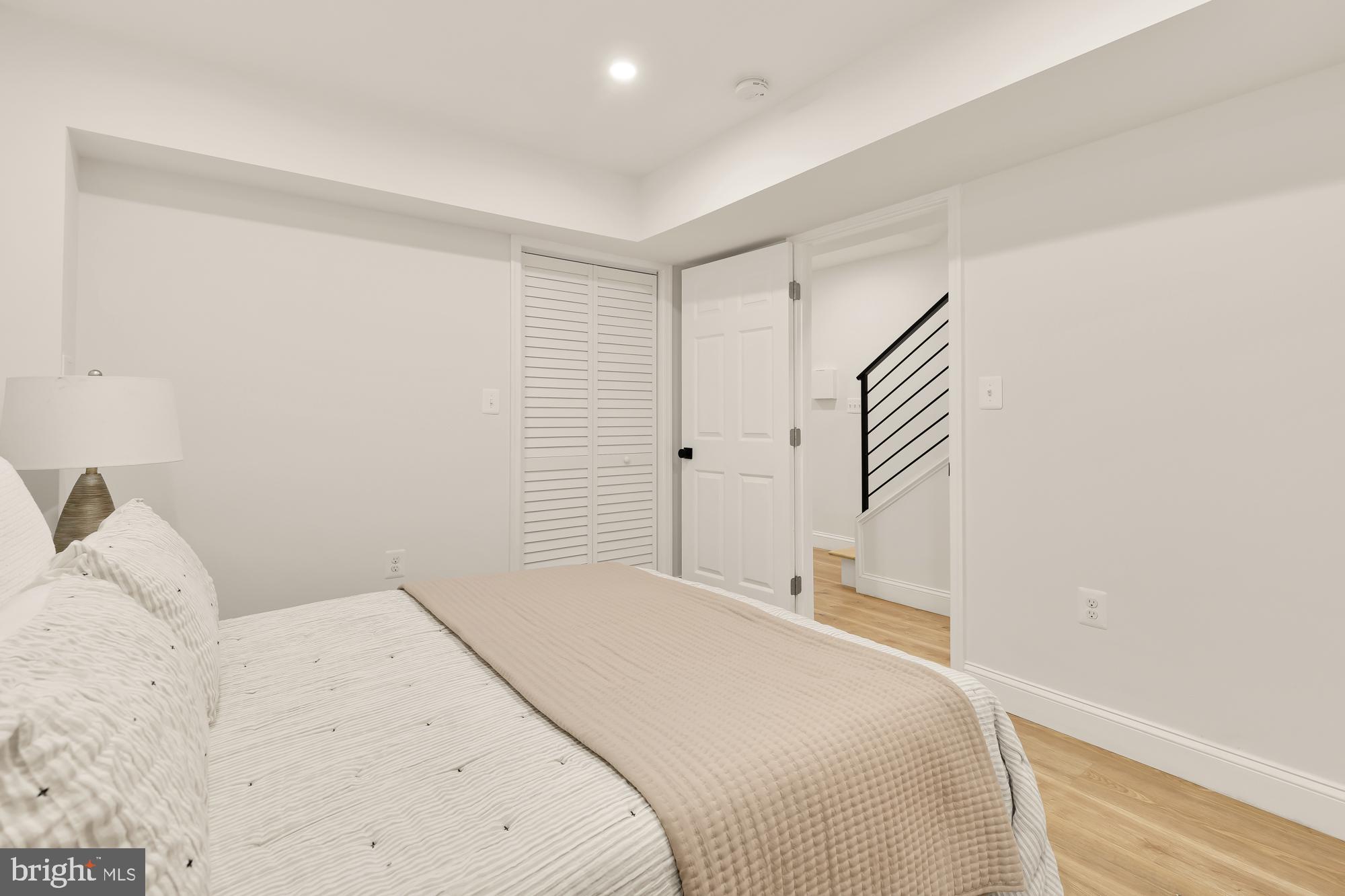 Real estate listing preview #54