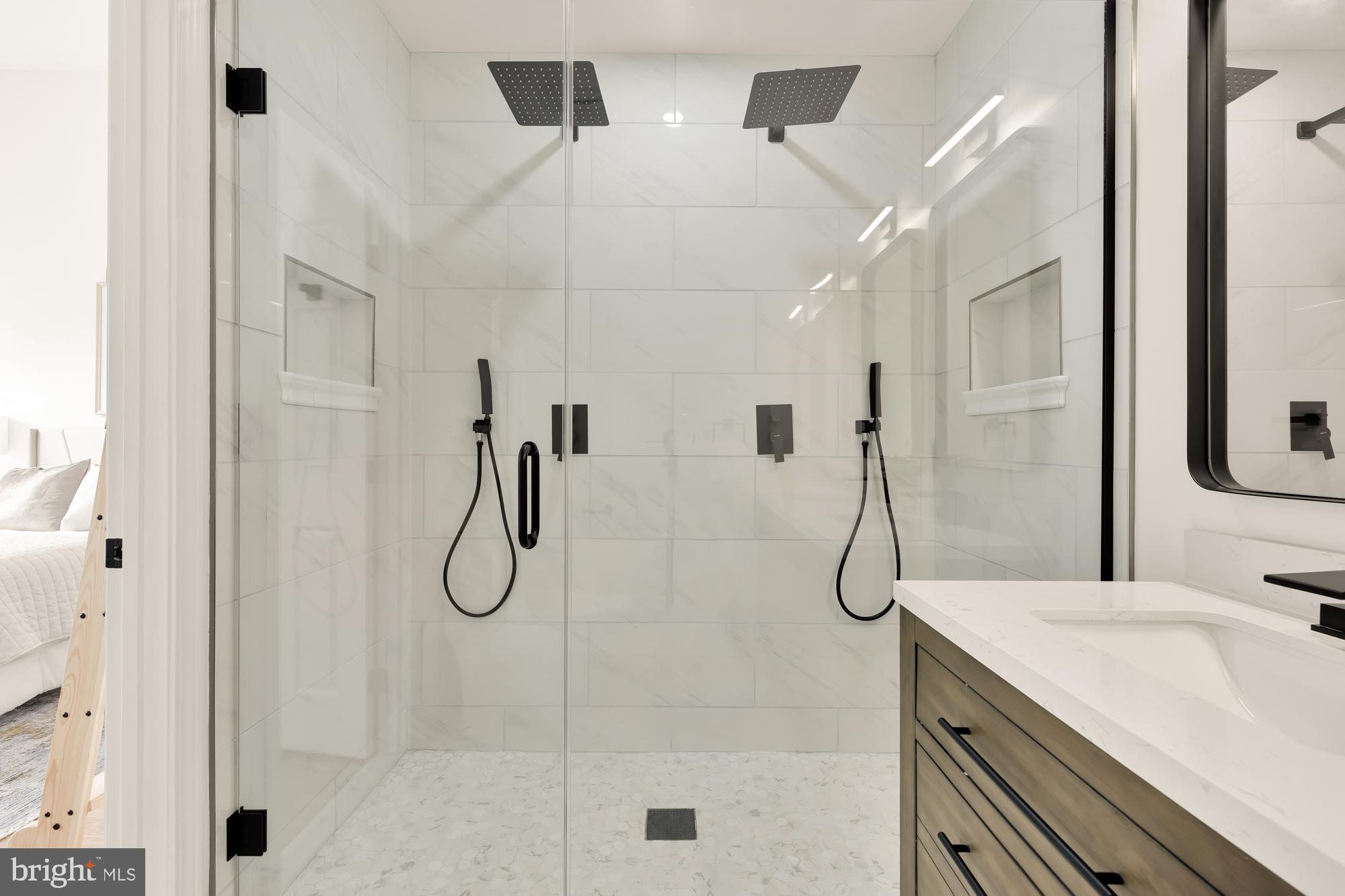 Real estate listing preview #34