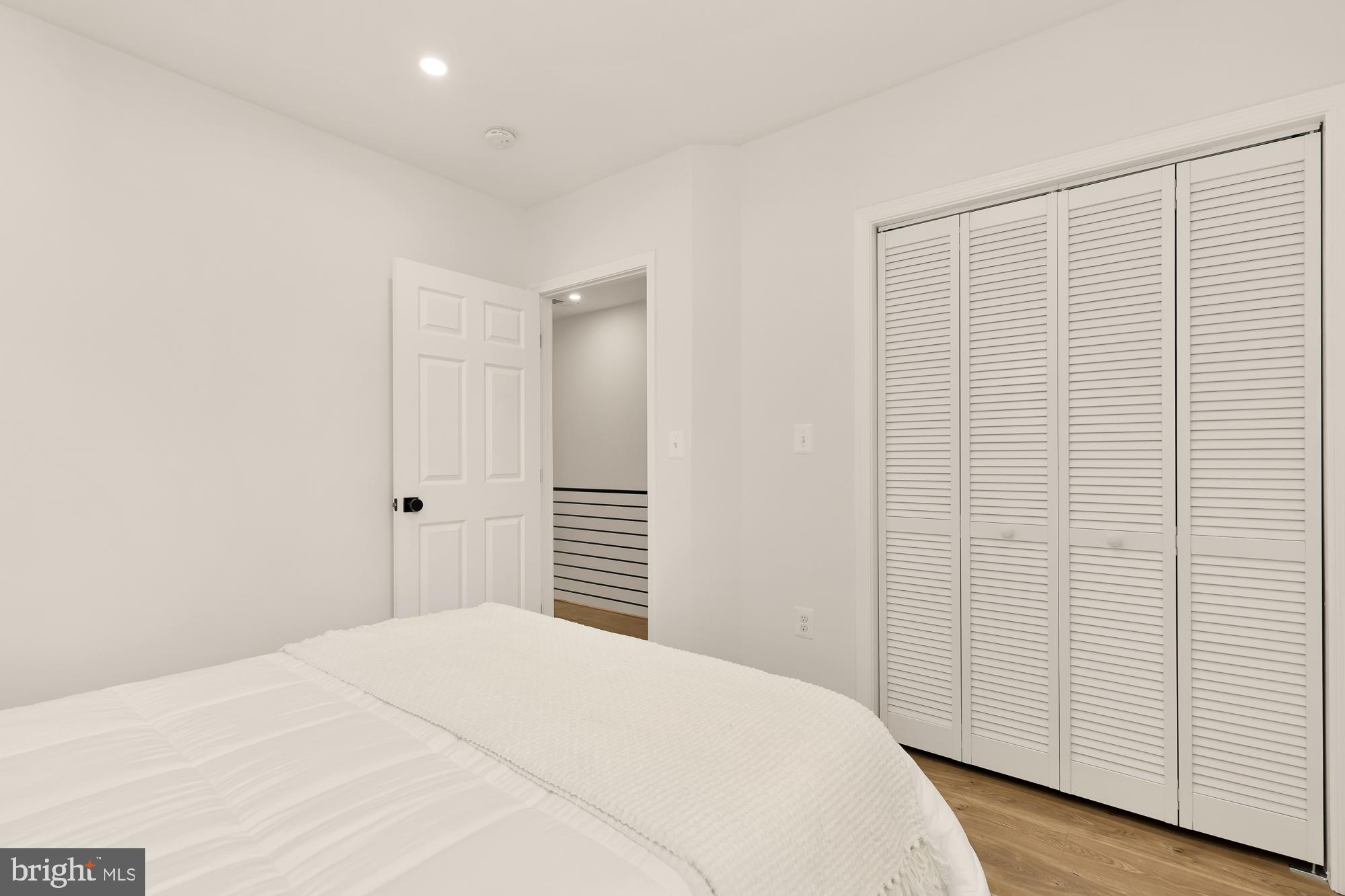 Real estate listing preview #38