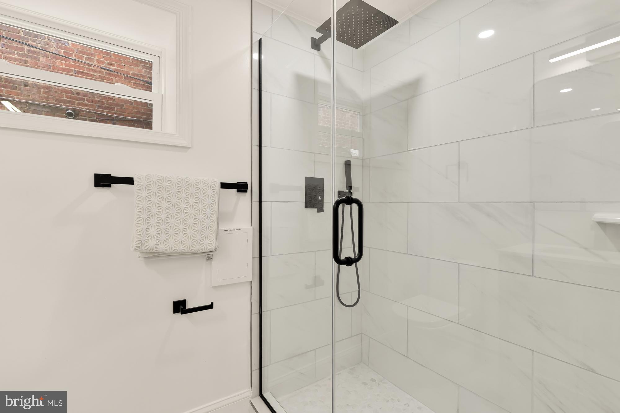 Real estate listing preview #56