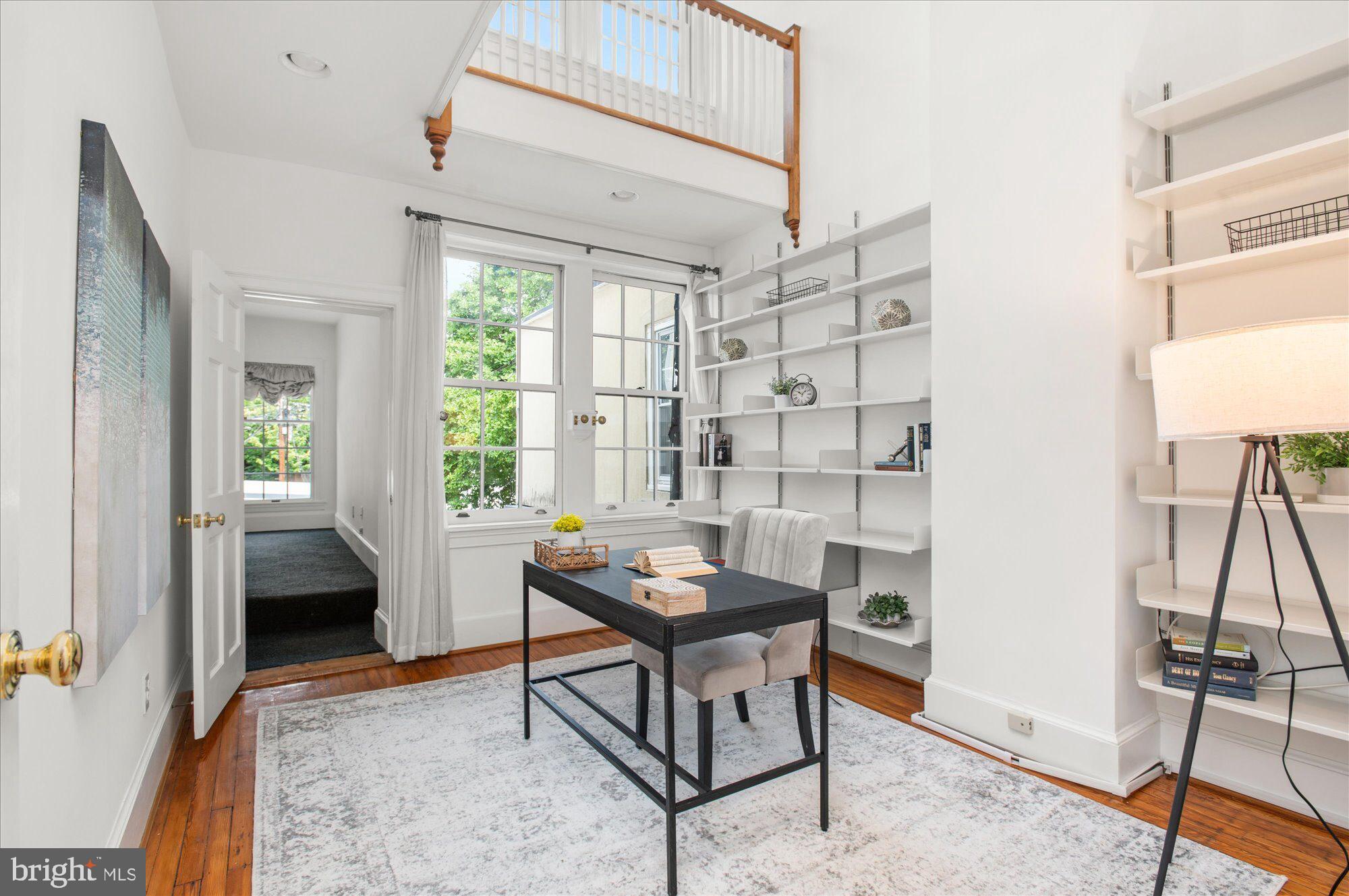 Real estate listing preview #14