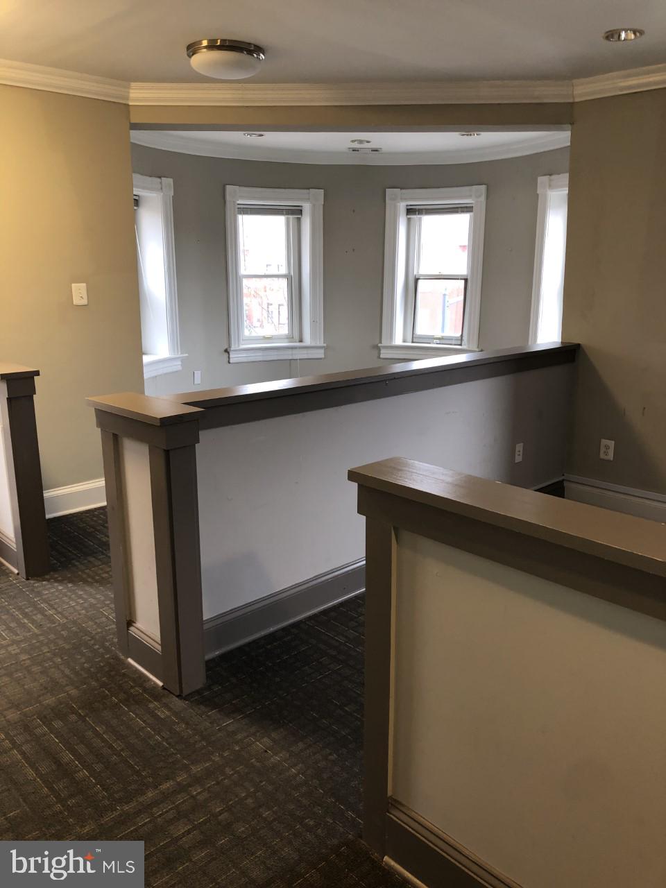 Real estate listing preview #12