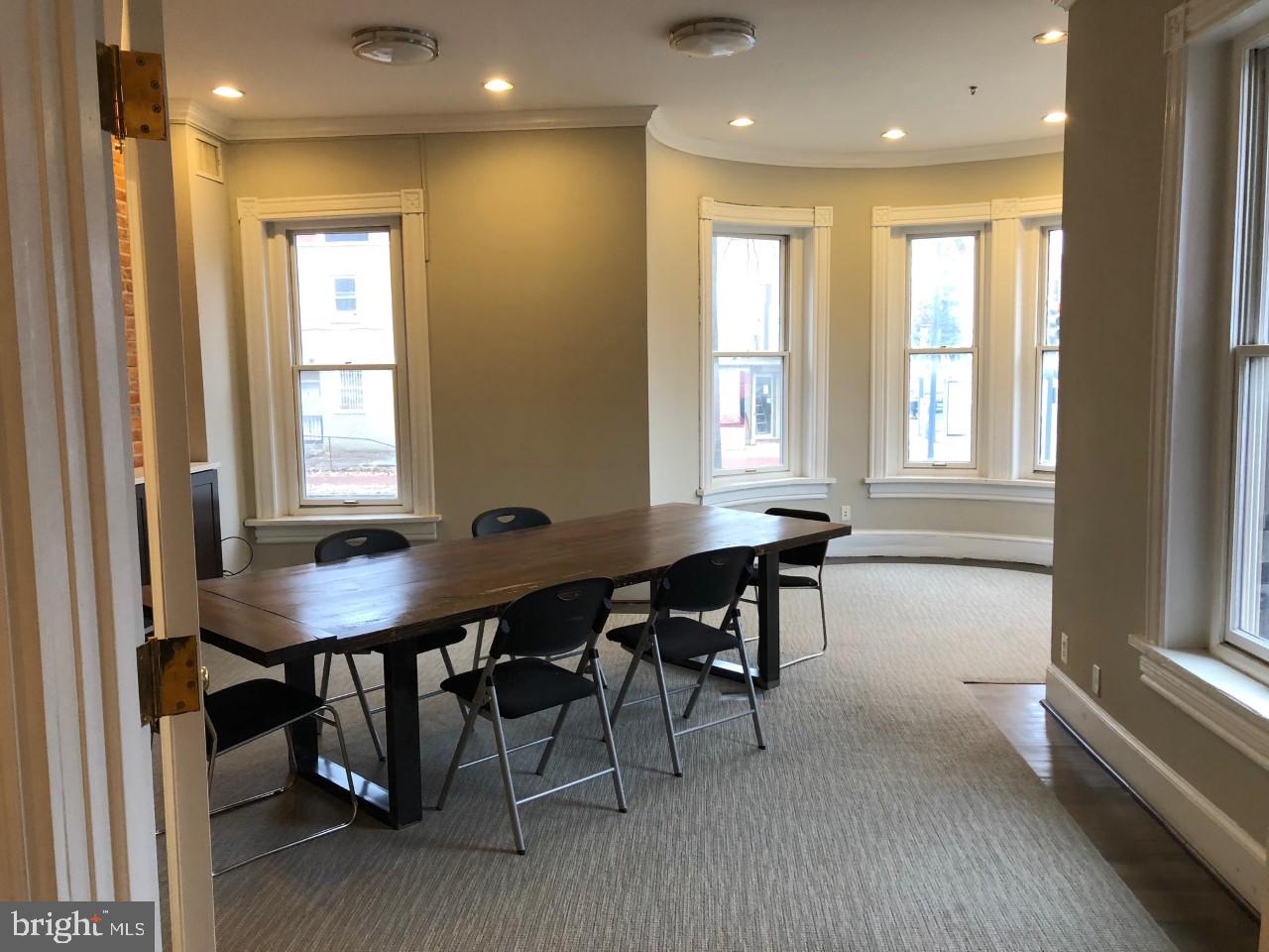 Real estate listing preview #6