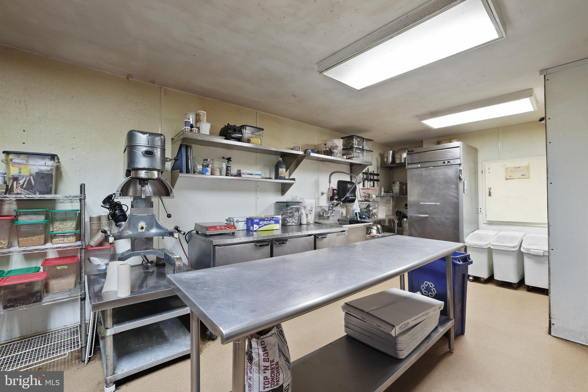 Real estate listing preview #16