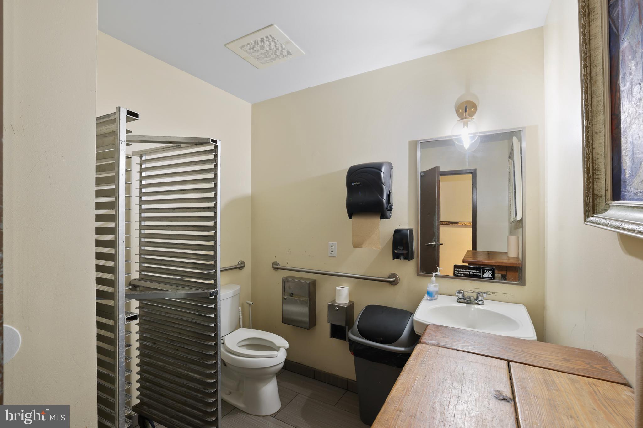 Real estate listing preview #13