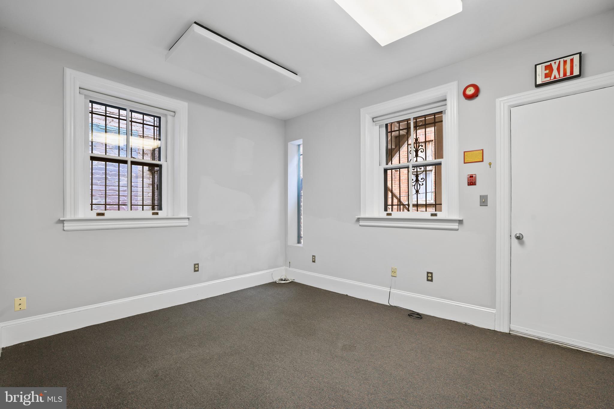 Real estate listing preview #34