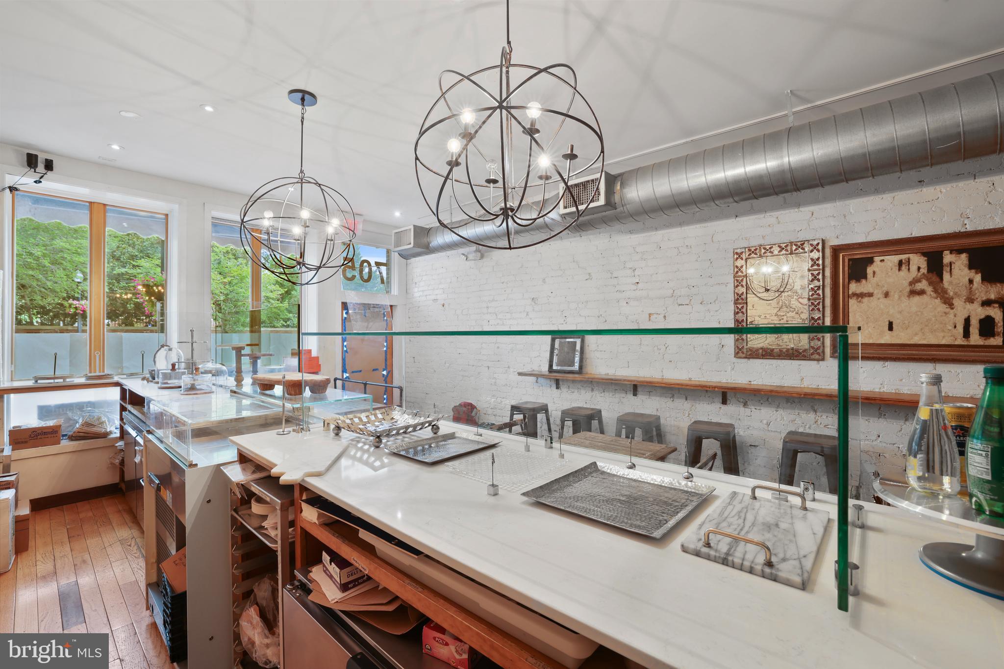 Real estate listing preview #6