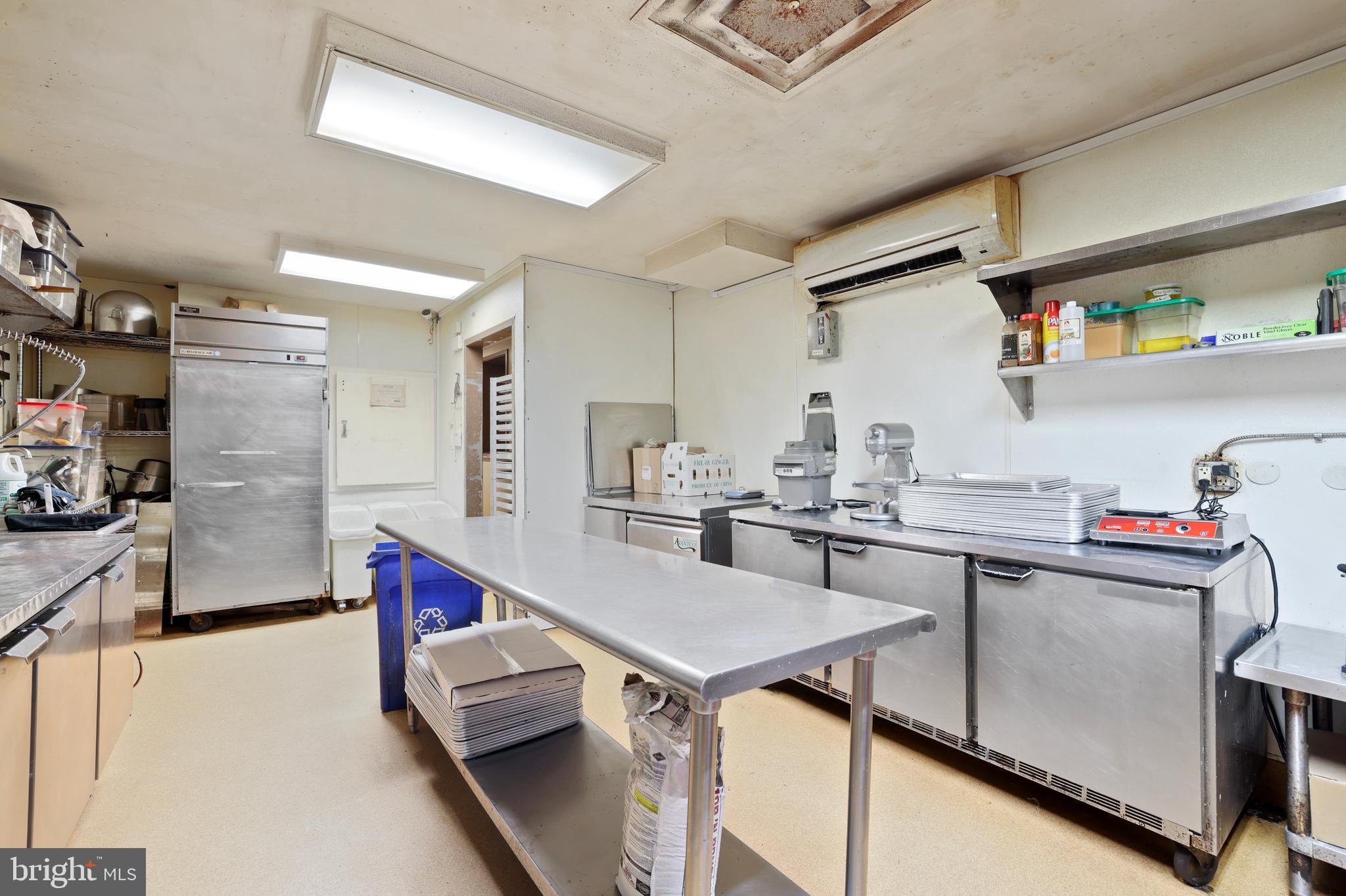 Real estate listing preview #17