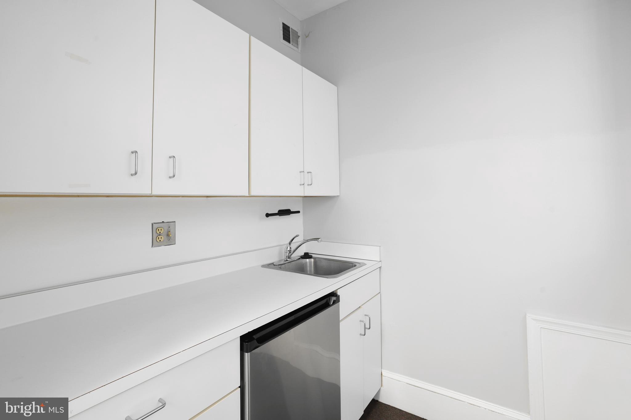 Real estate listing preview #32