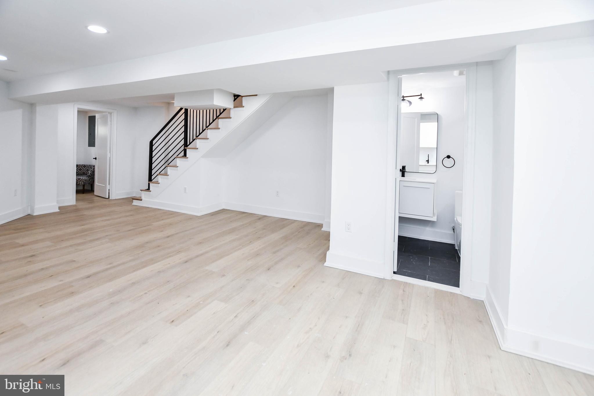 Real estate listing preview #42