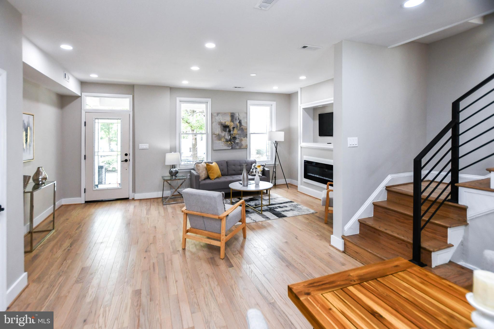 Real estate listing preview #18