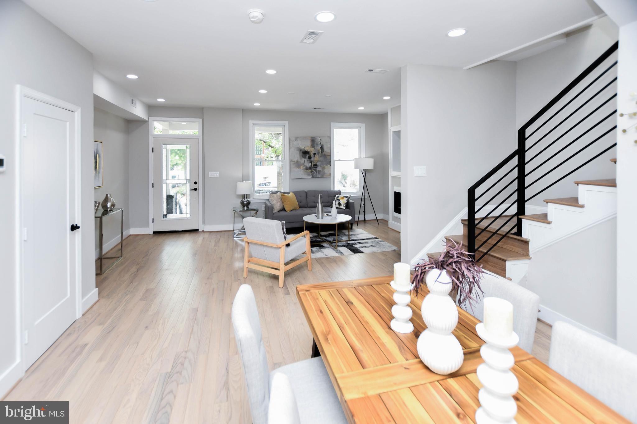 Real estate listing preview #6