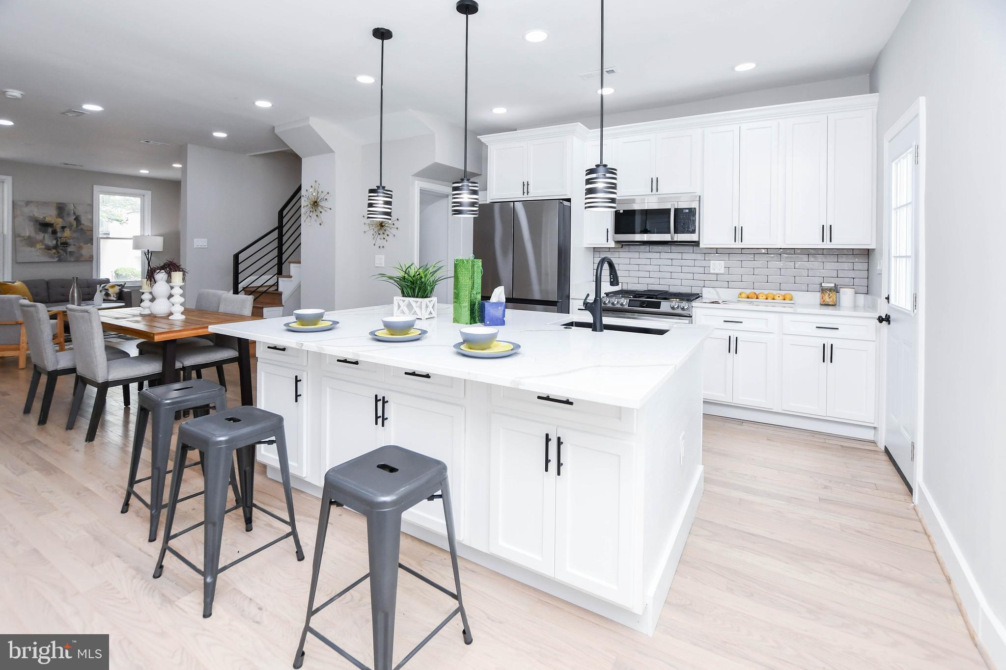 Real estate listing preview #2