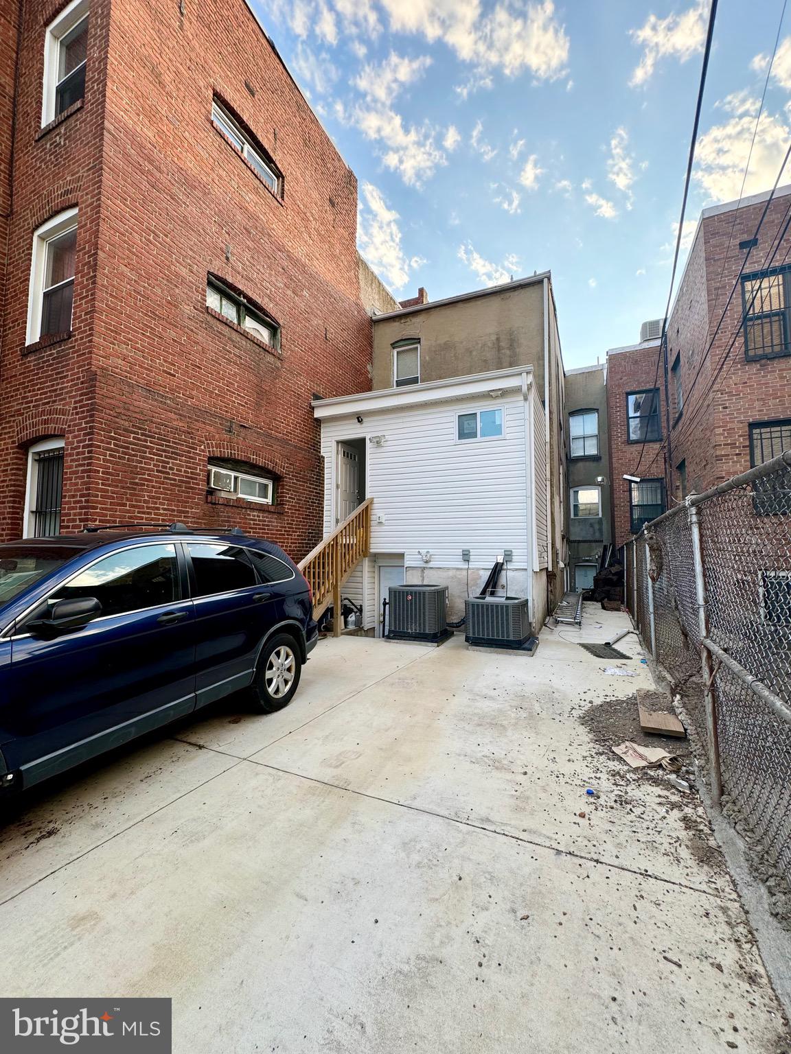 Real estate listing preview #33