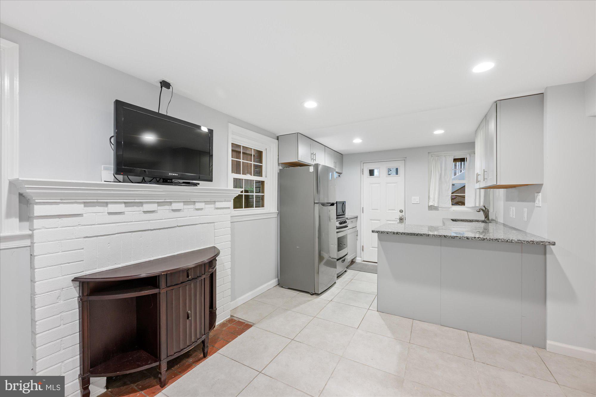 Real estate listing preview #42