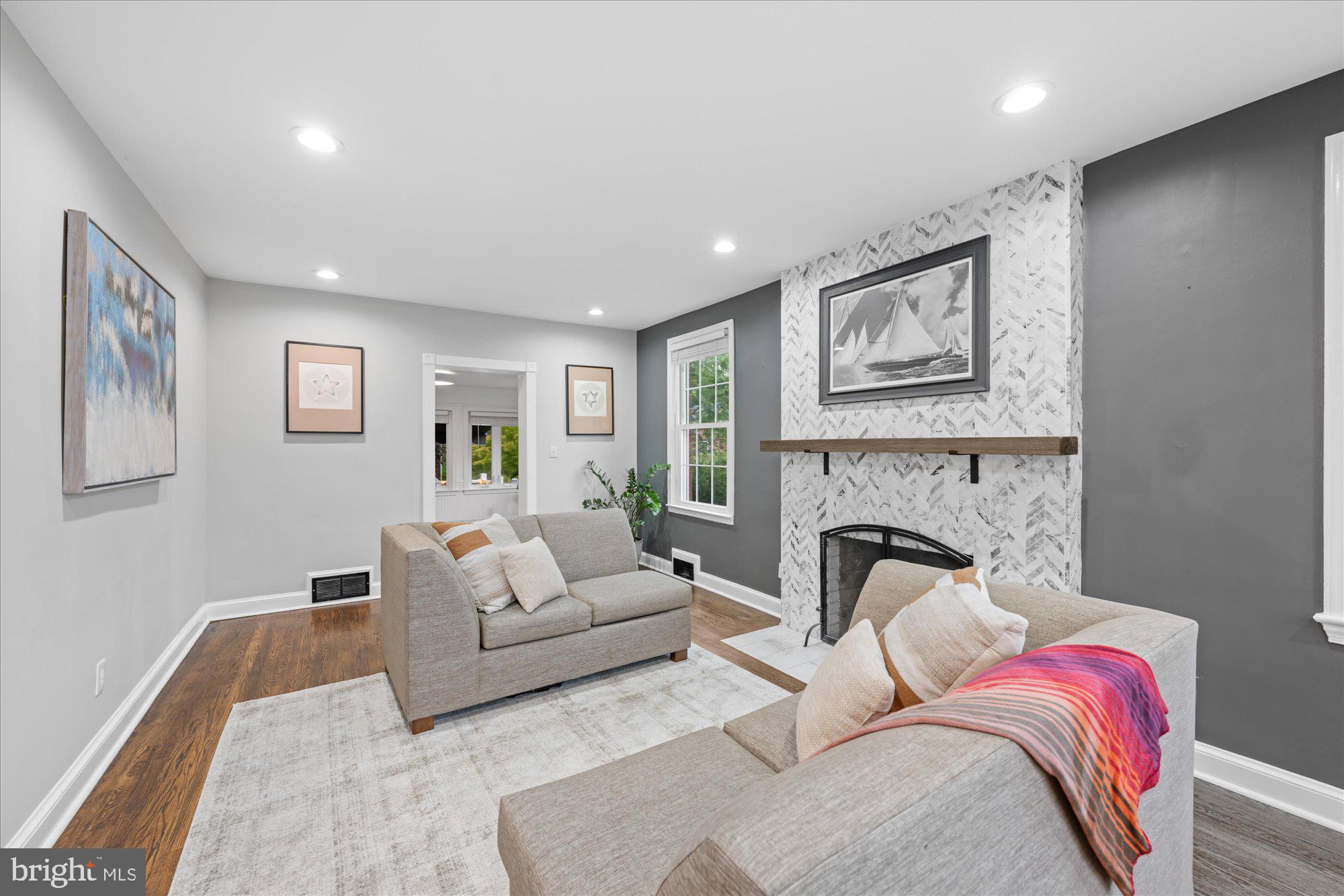 Real estate listing preview #10