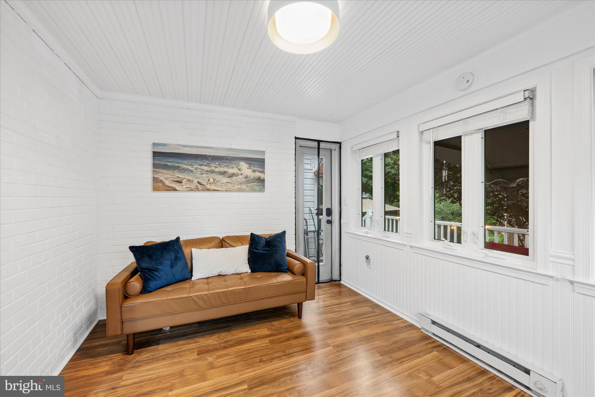 Real estate listing preview #12