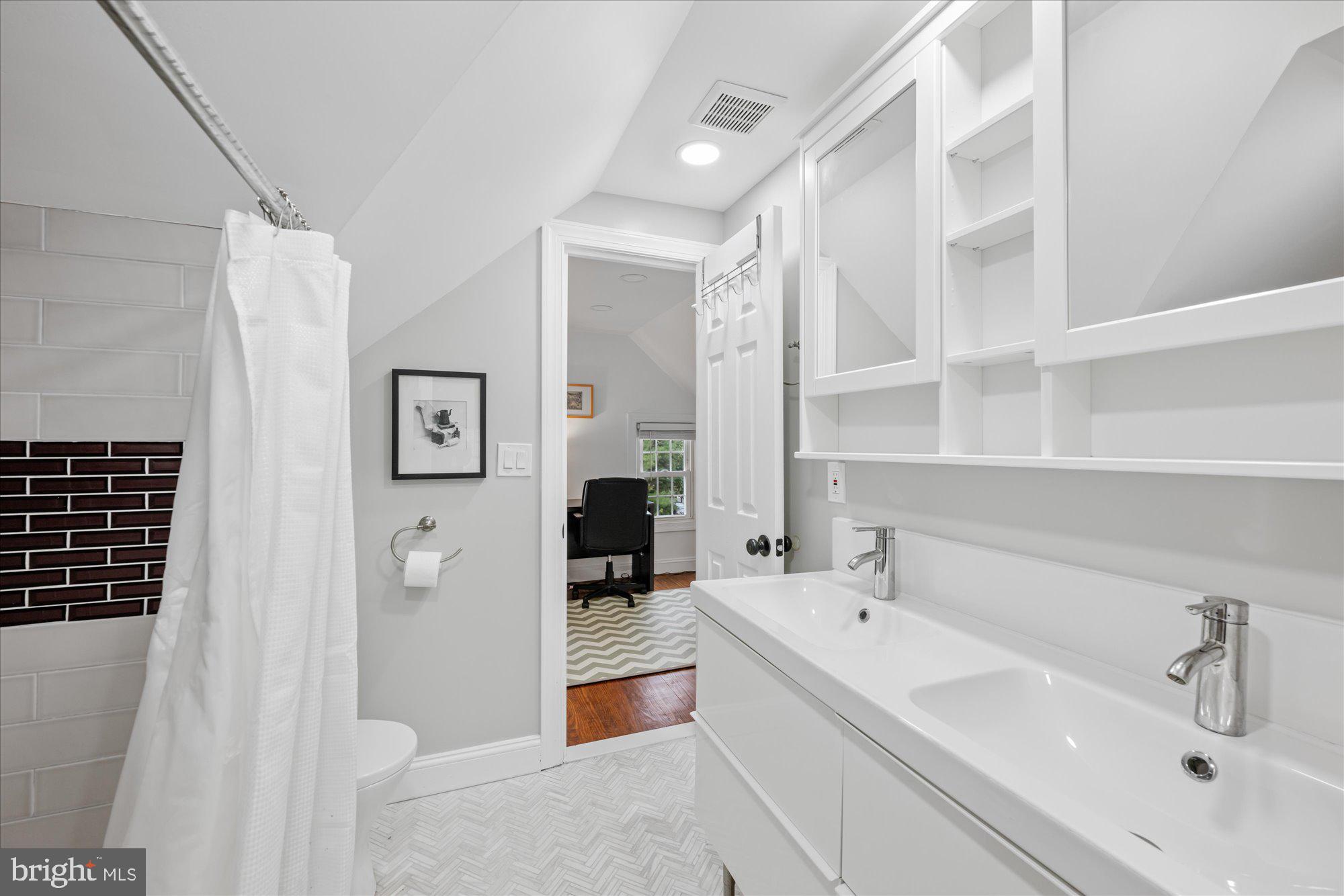 Real estate listing preview #40