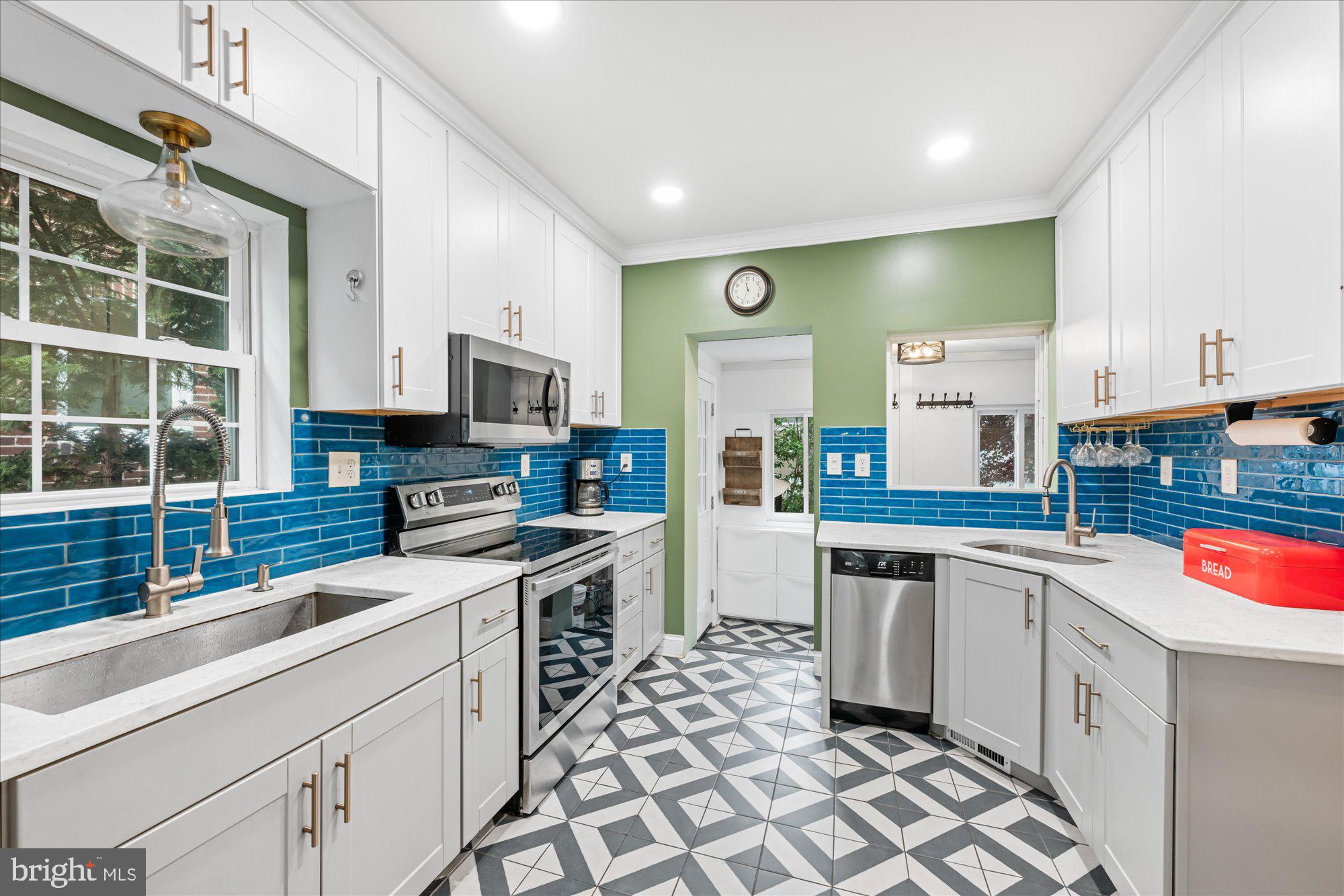 Real estate listing preview #21