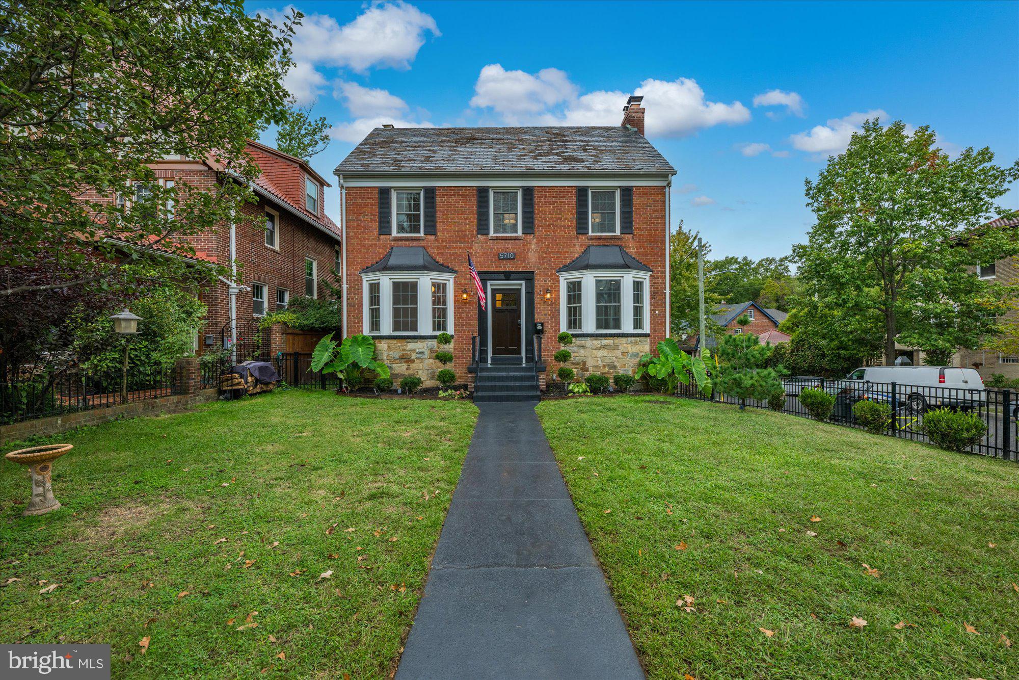 Real estate listing preview #1