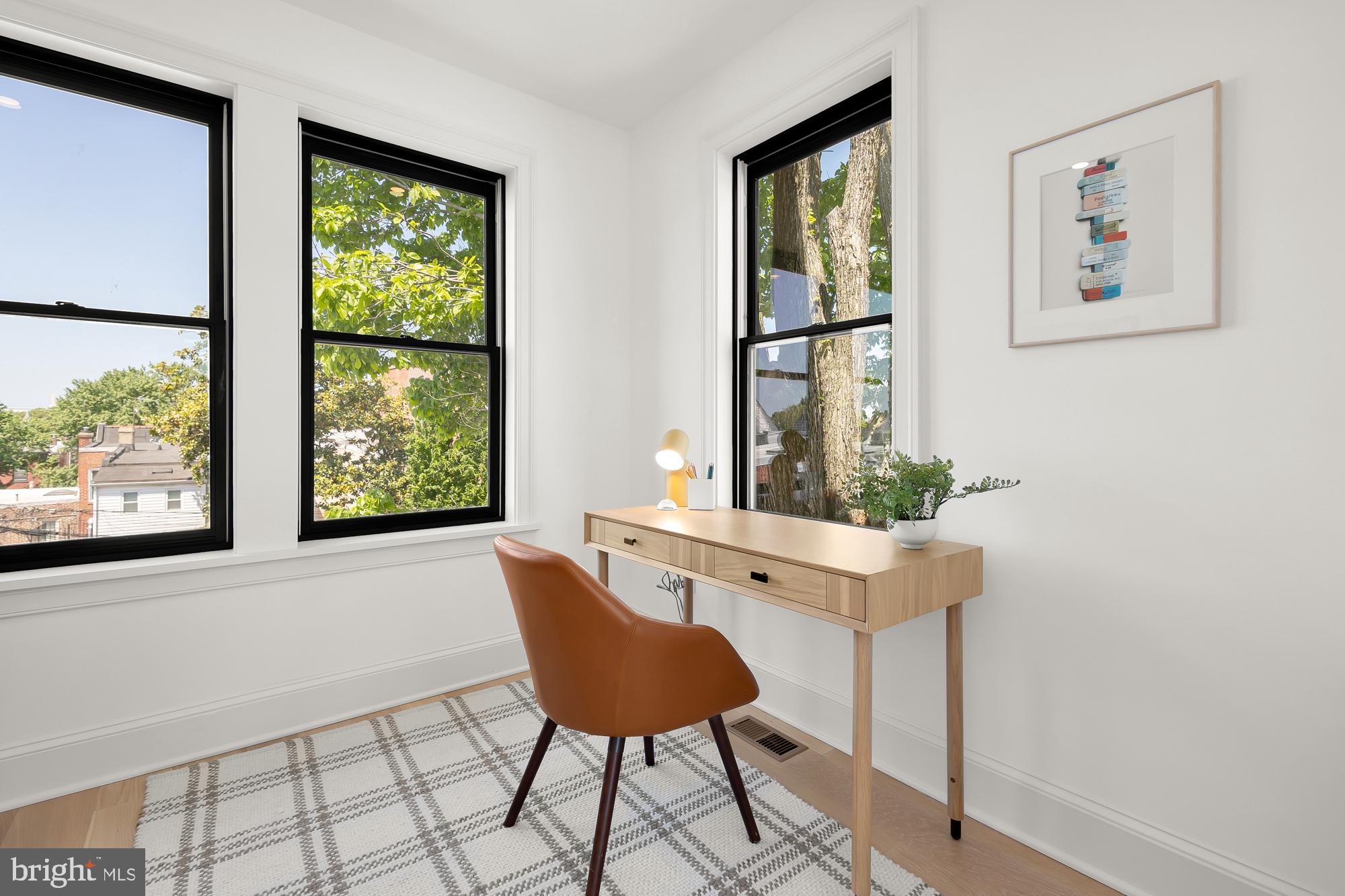 Real estate listing preview #24