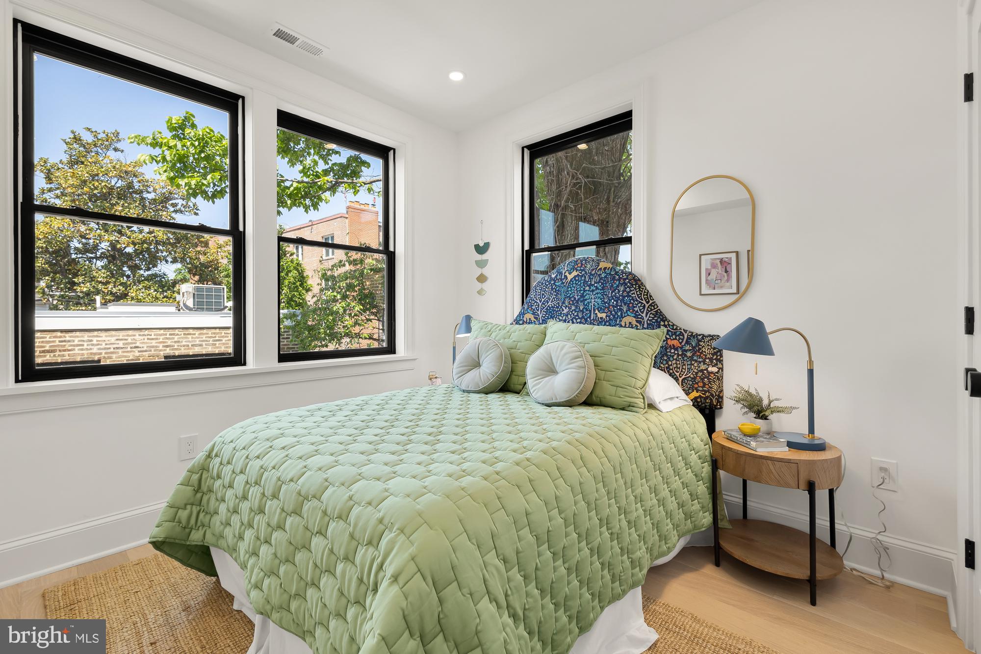 Real estate listing preview #19