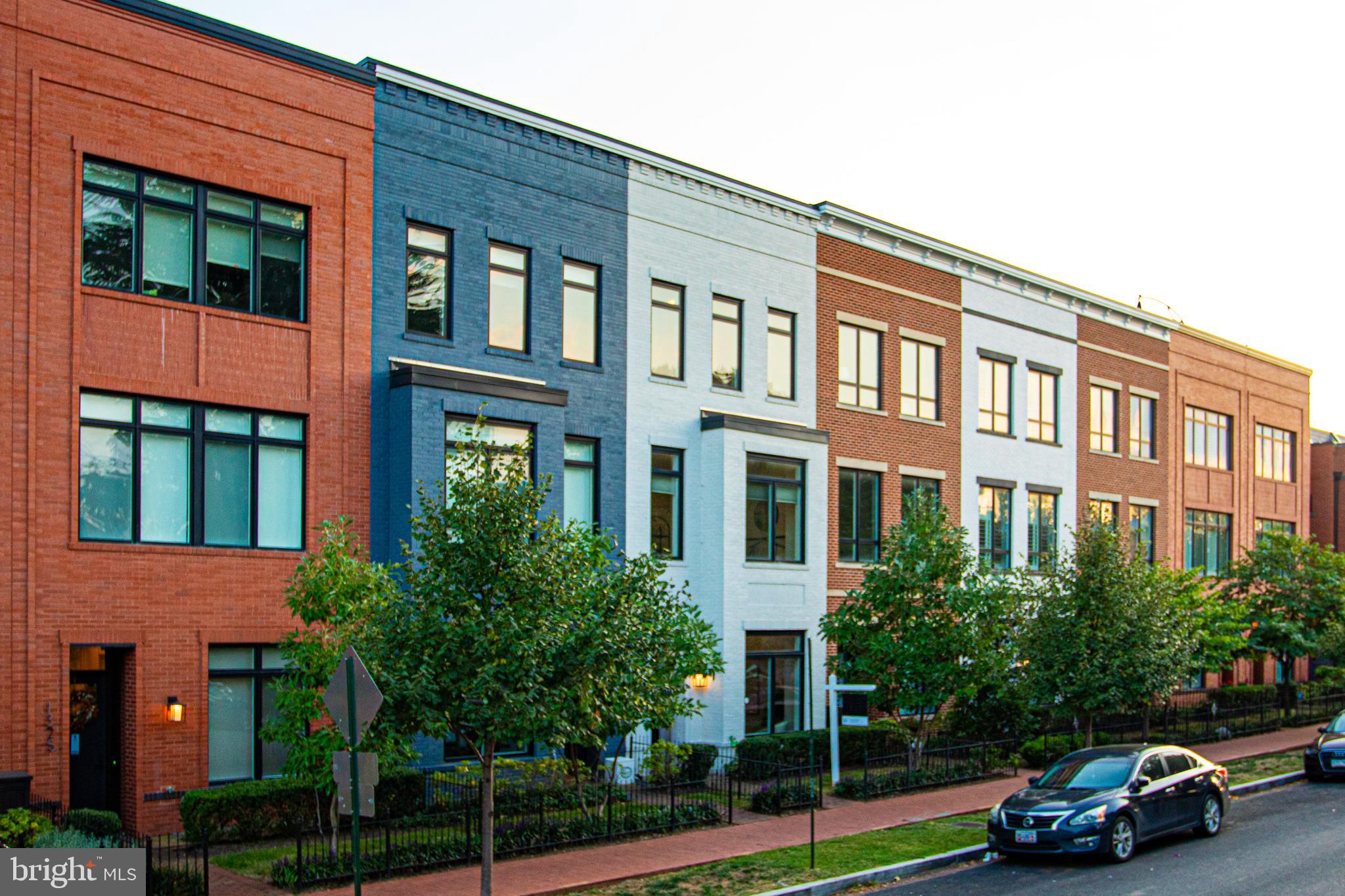 Real estate listing preview #2