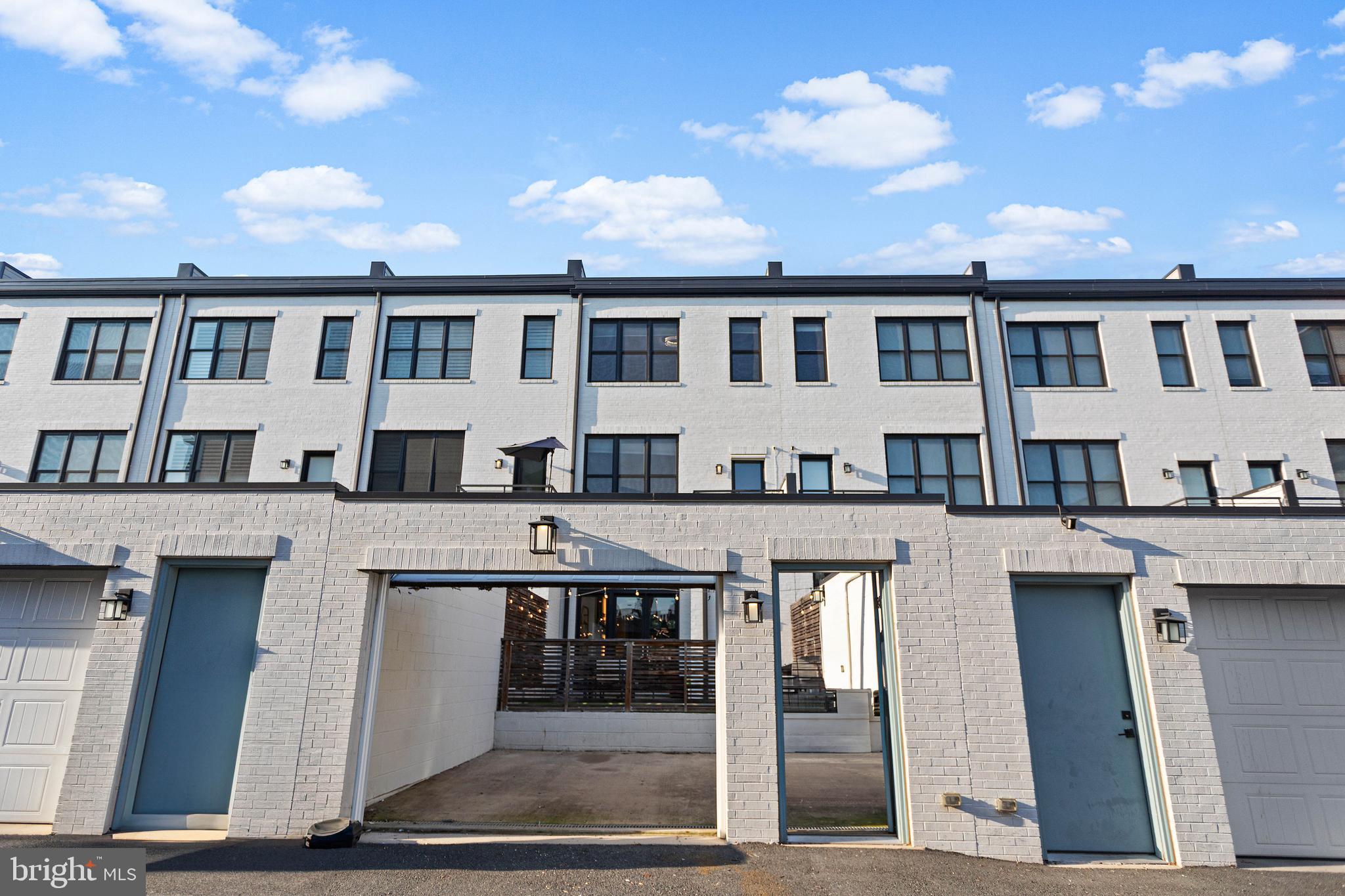 Real estate listing preview #40