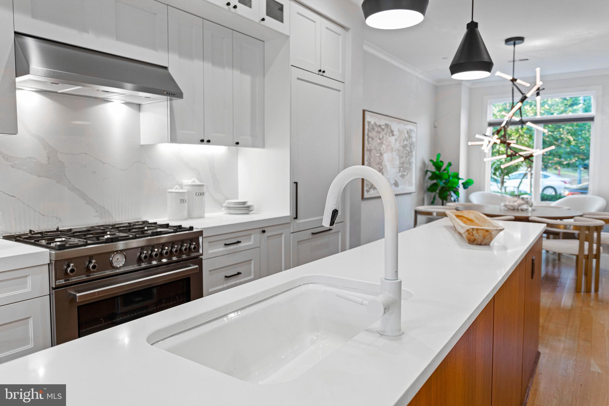 Real estate listing preview #13