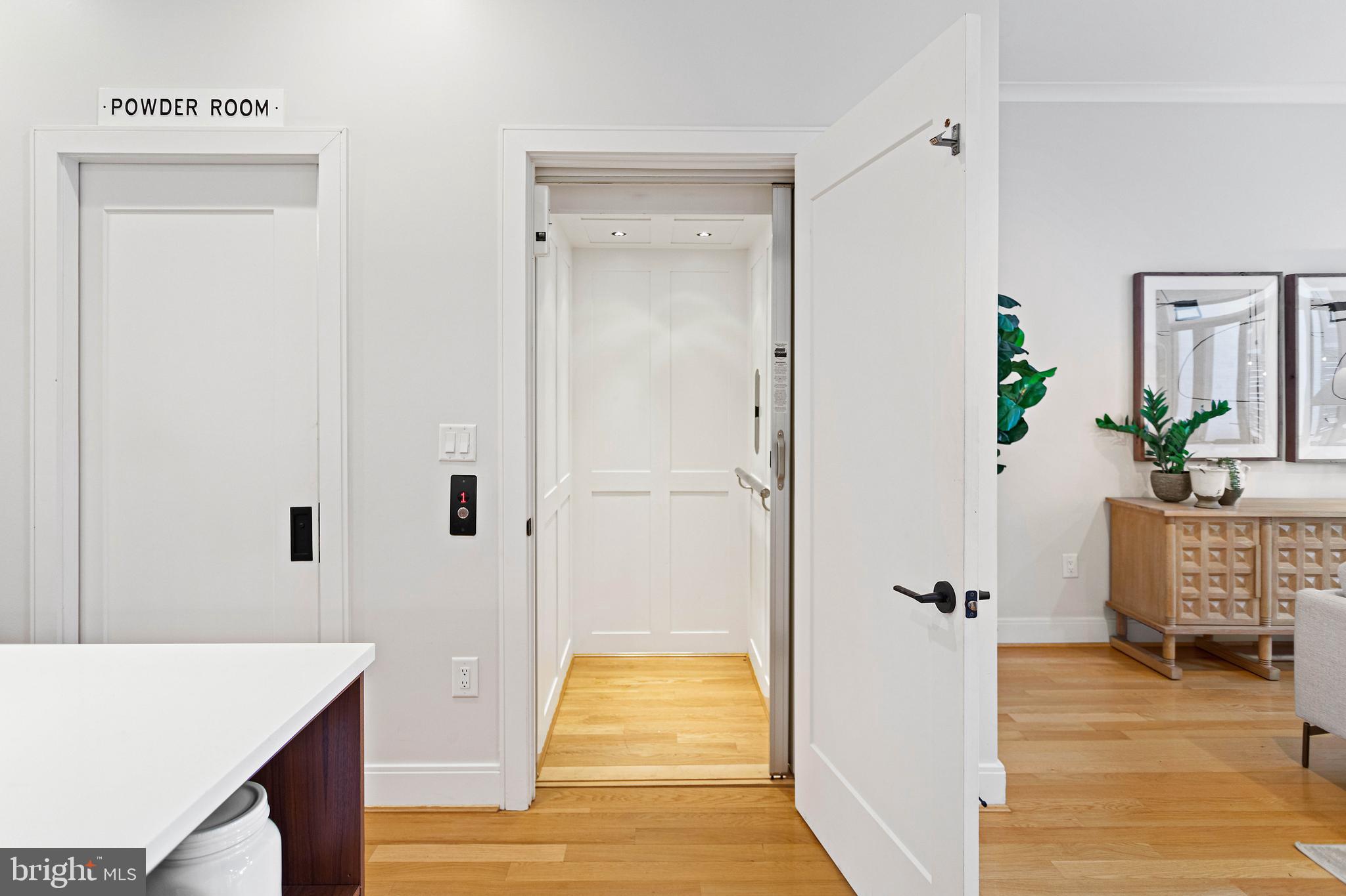 Real estate listing preview #35