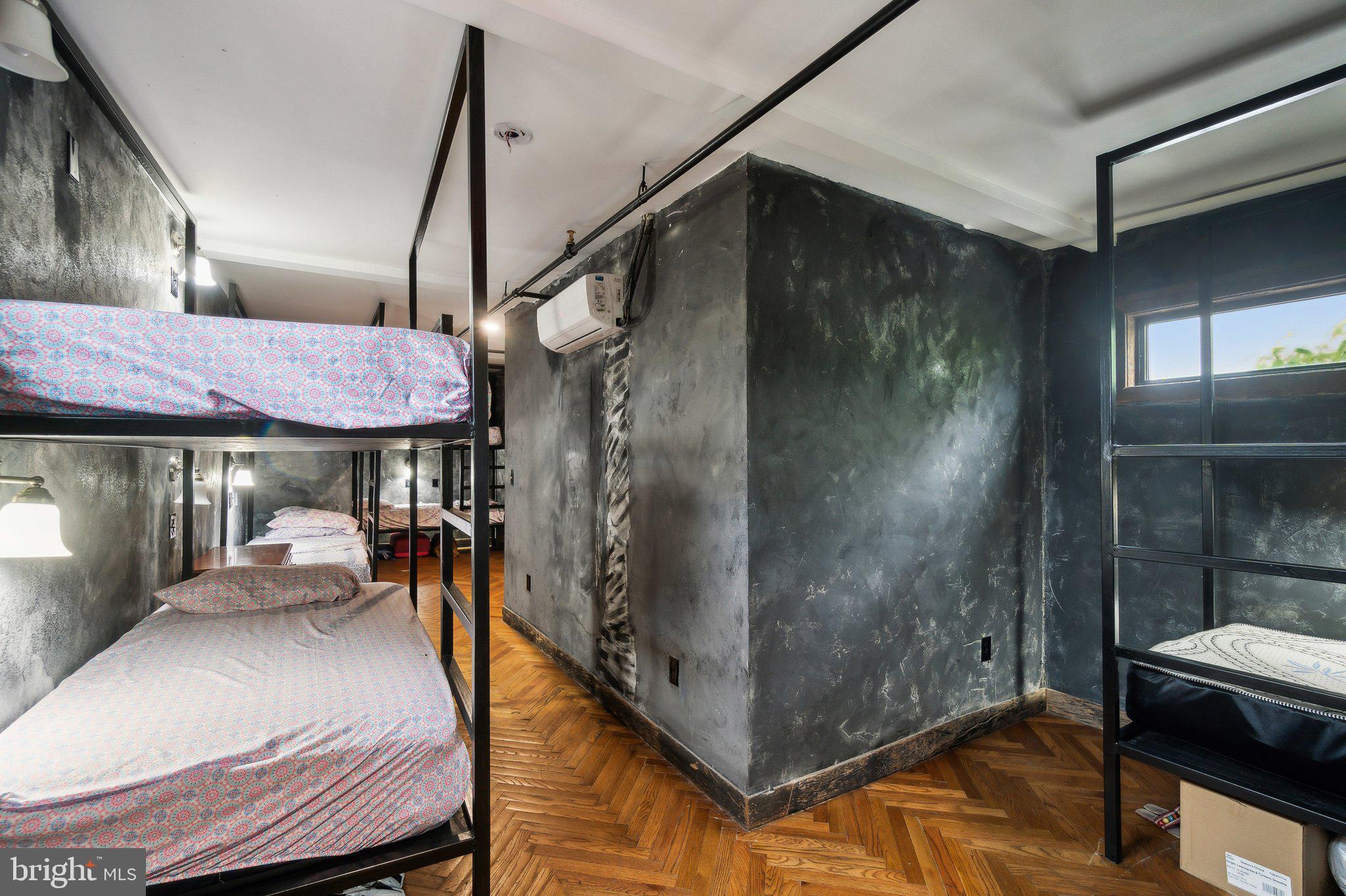 Real estate listing preview #24