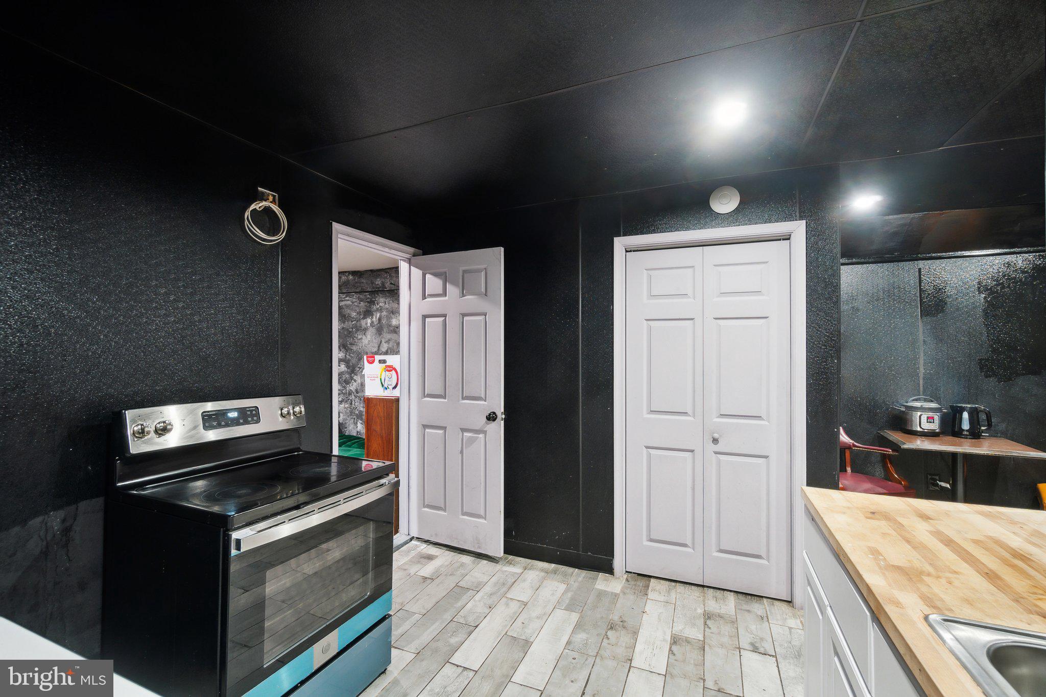 Real estate listing preview #29