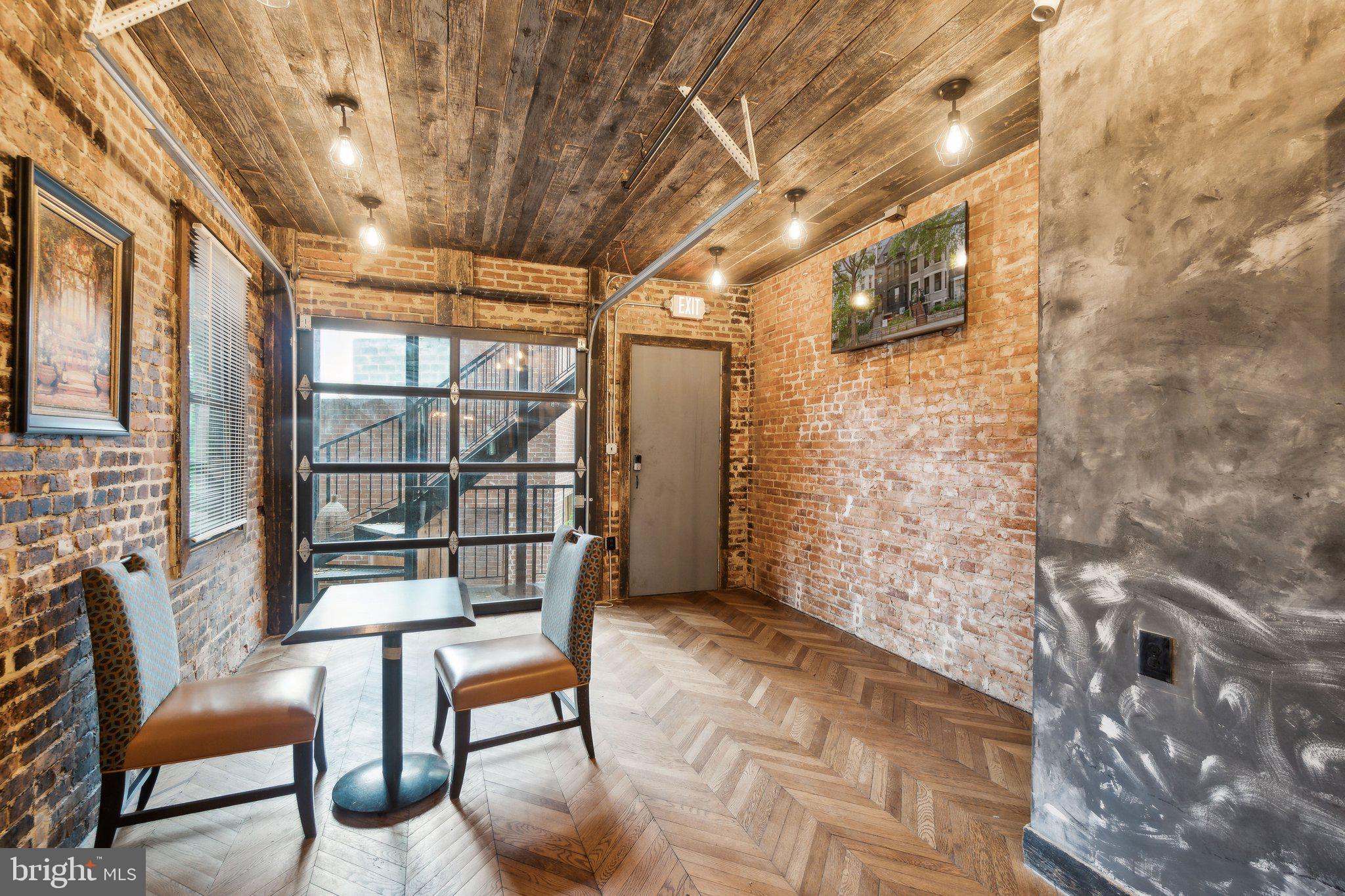 Real estate listing preview #6