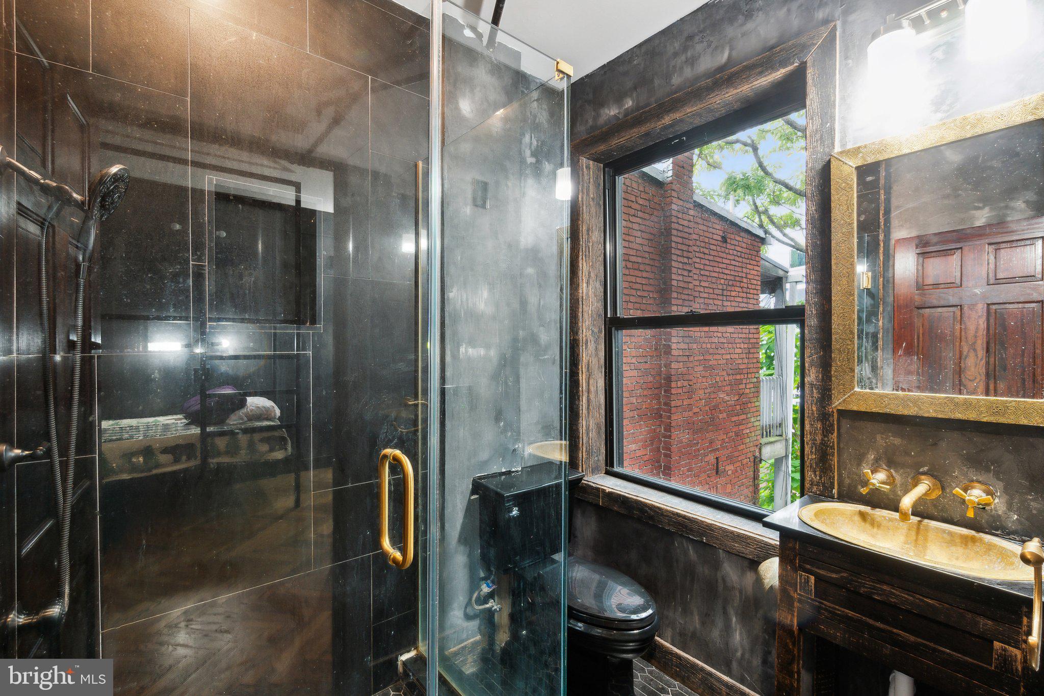 Real estate listing preview #9