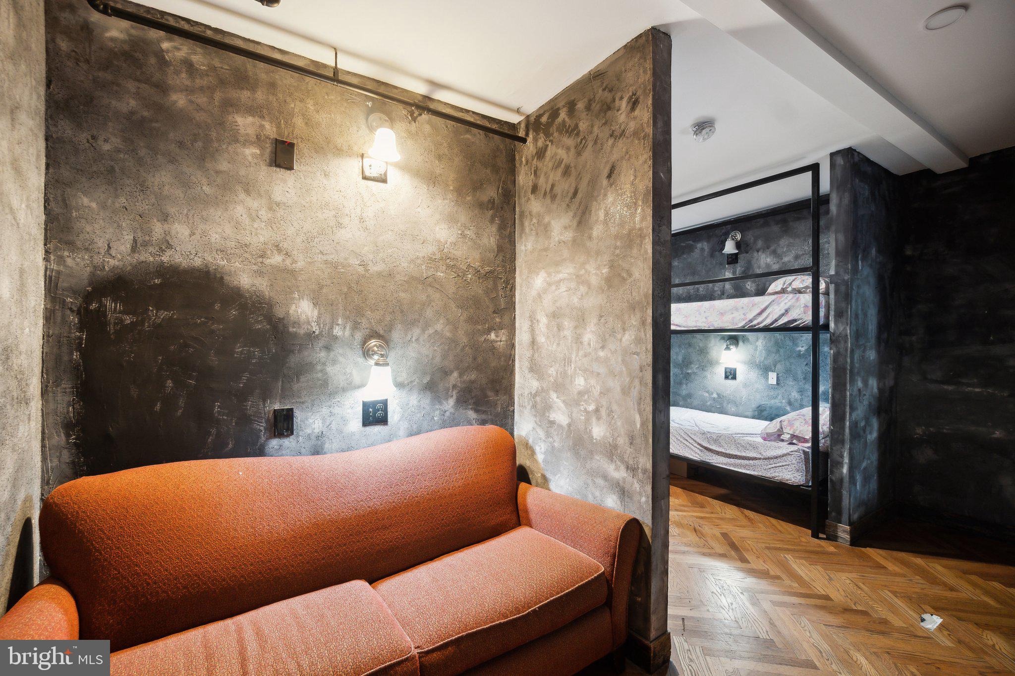 Real estate listing preview #17