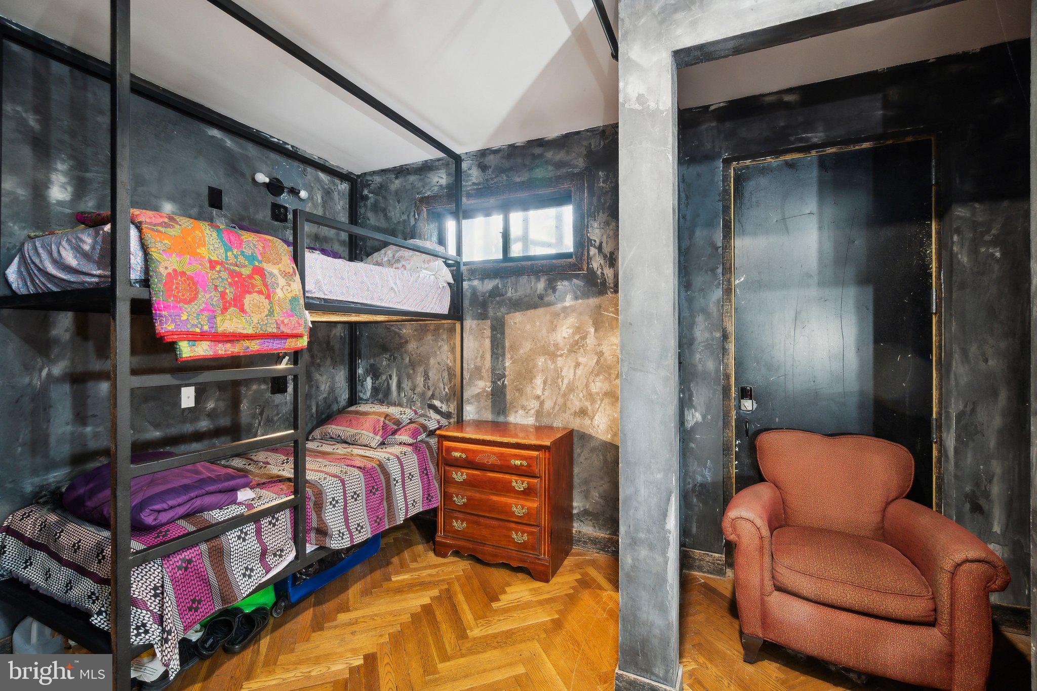 Real estate listing preview #13