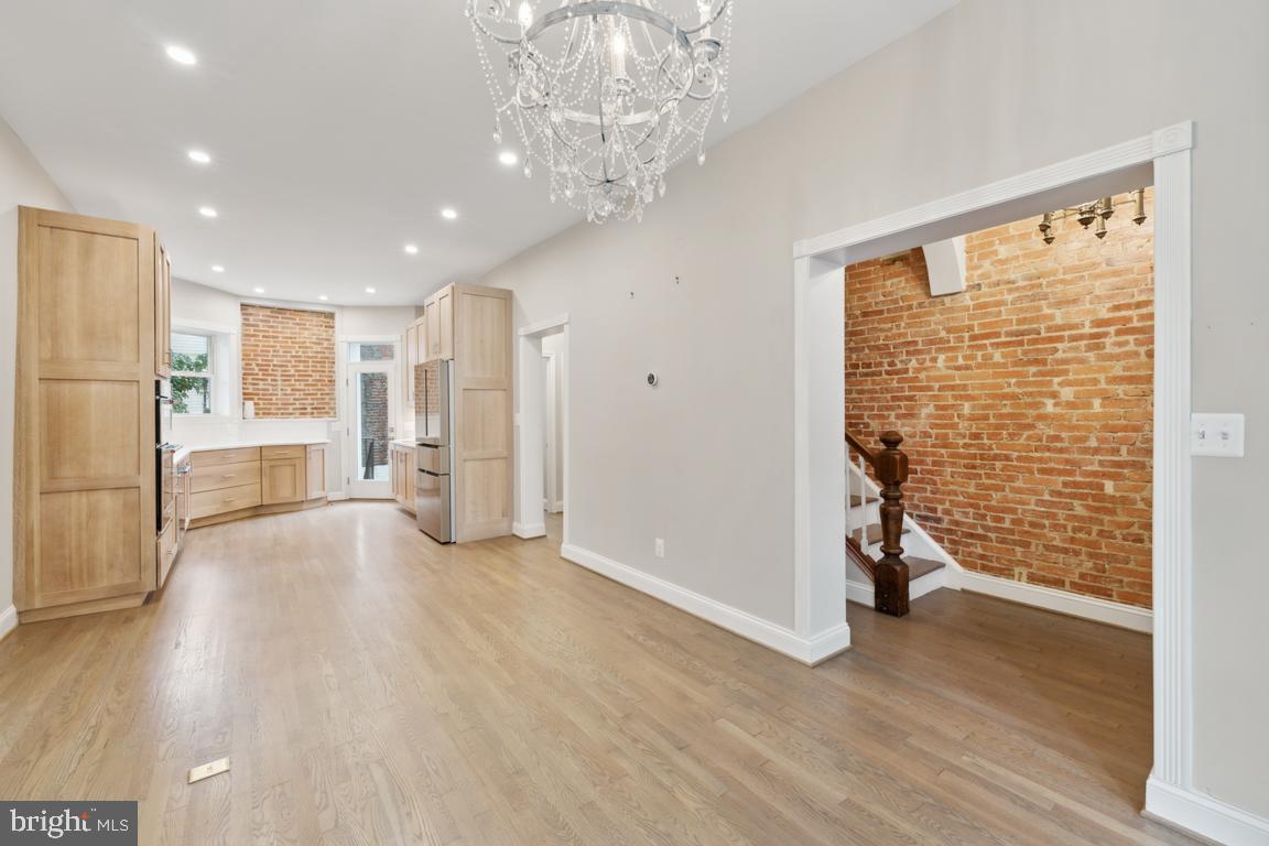 Real estate listing preview #5